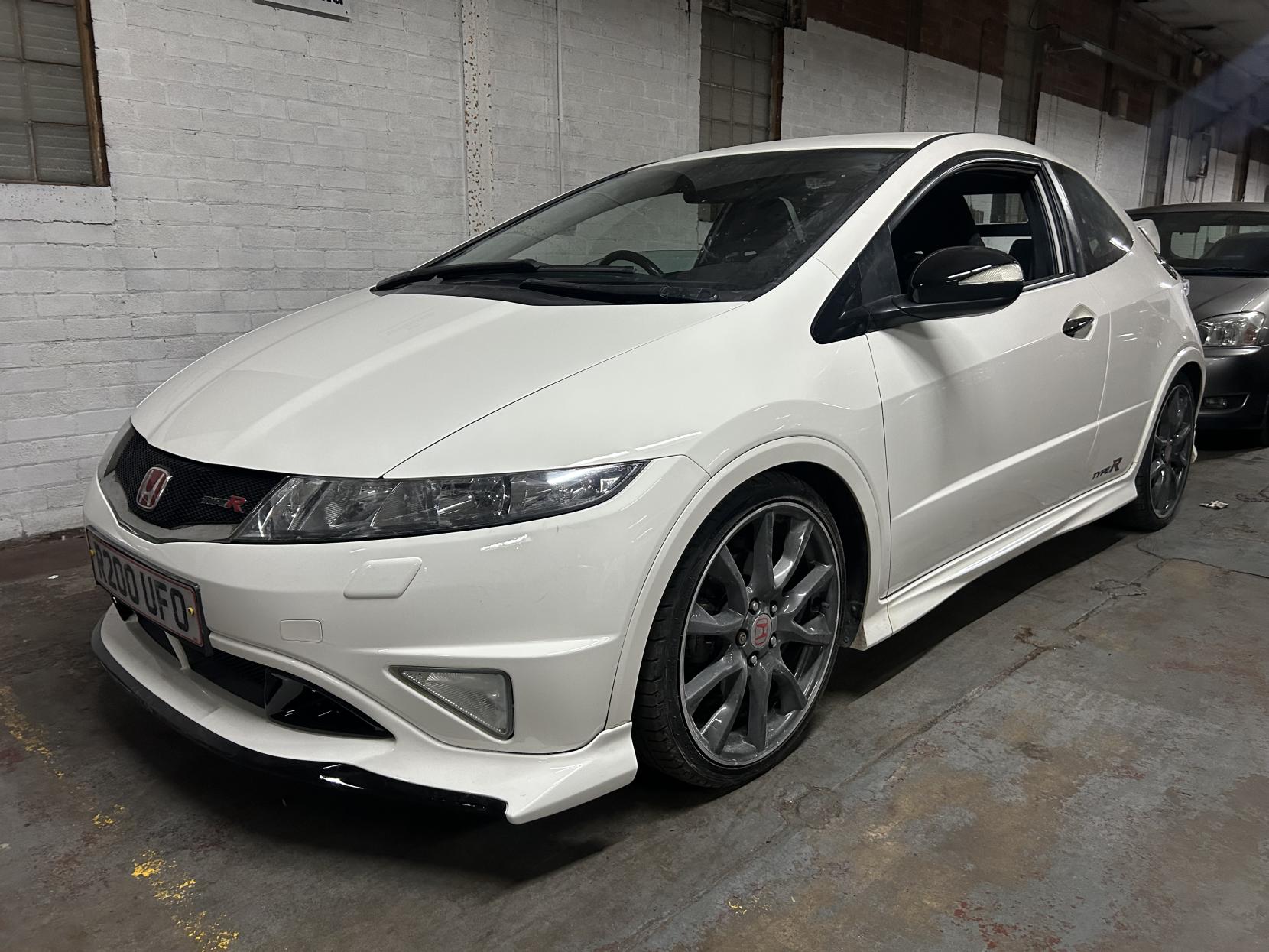 Honda Civic 2.0 i-VTEC Type R Mugen 200 Hatchback 3dr Petrol Manual (215 g/km, 197 bhp)