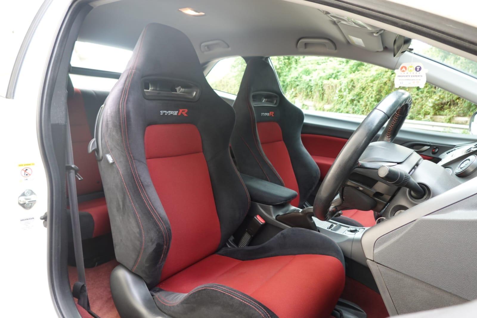 Honda Civic 2.0 i-VTEC Type R Mugen 200 Hatchback 3dr Petrol Manual (215 g/km, 197 bhp)