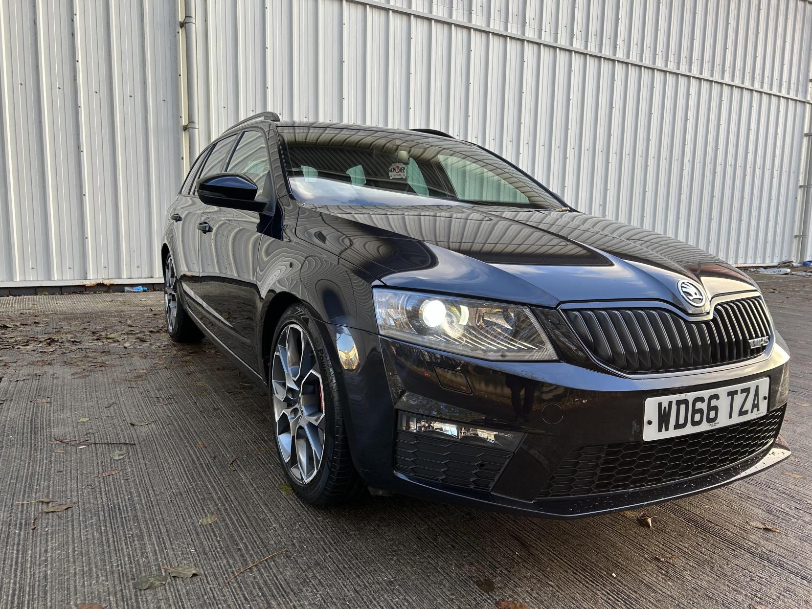 Skoda Octavia 2.0 TDI vRS Estate 5dr Diesel Manual Euro 6 (s/s) (SNav) (184 ps)