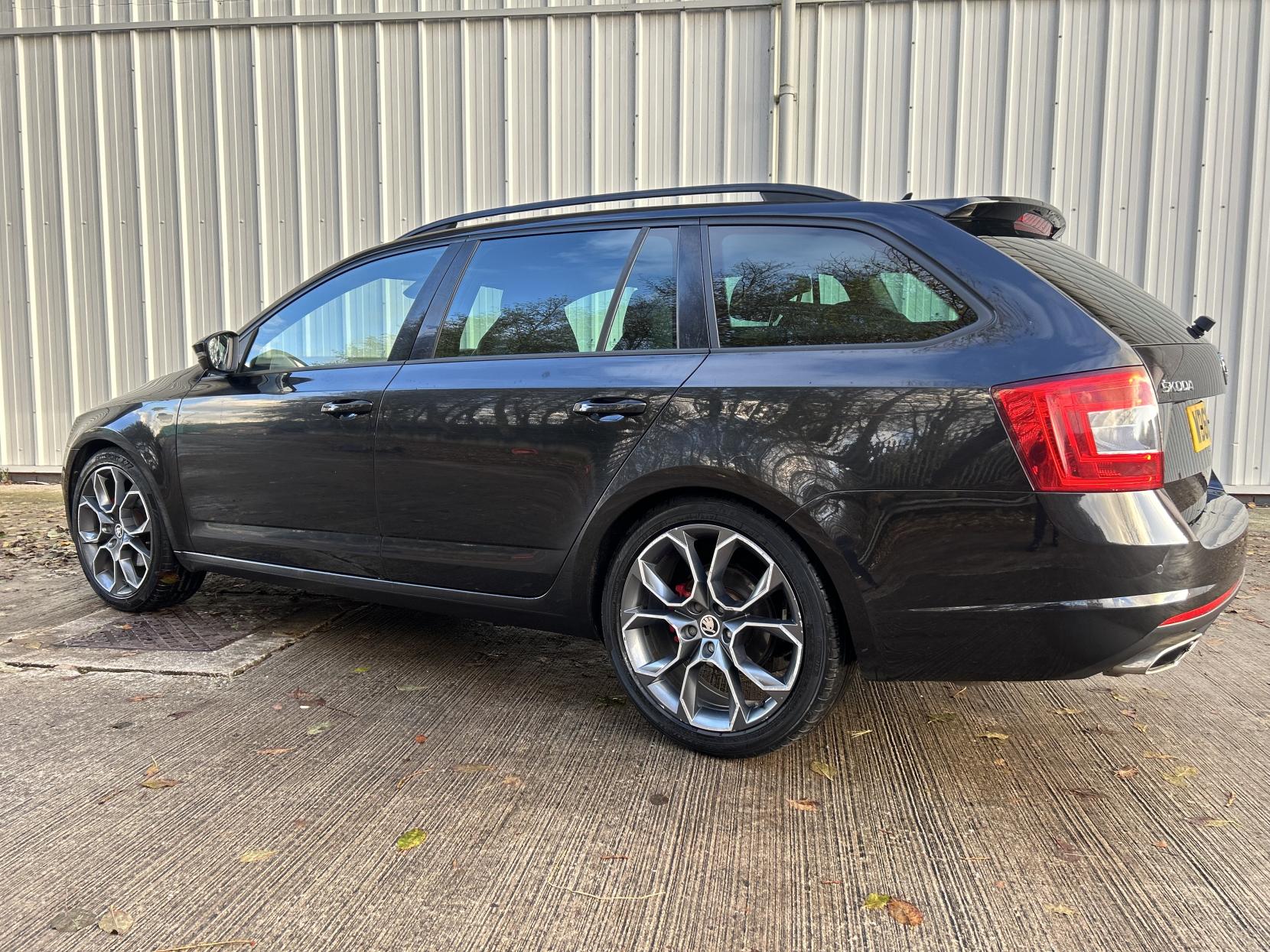 Skoda Octavia 2.0 TDI vRS Estate 5dr Diesel Manual Euro 6 (s/s) (SNav) (184 ps)