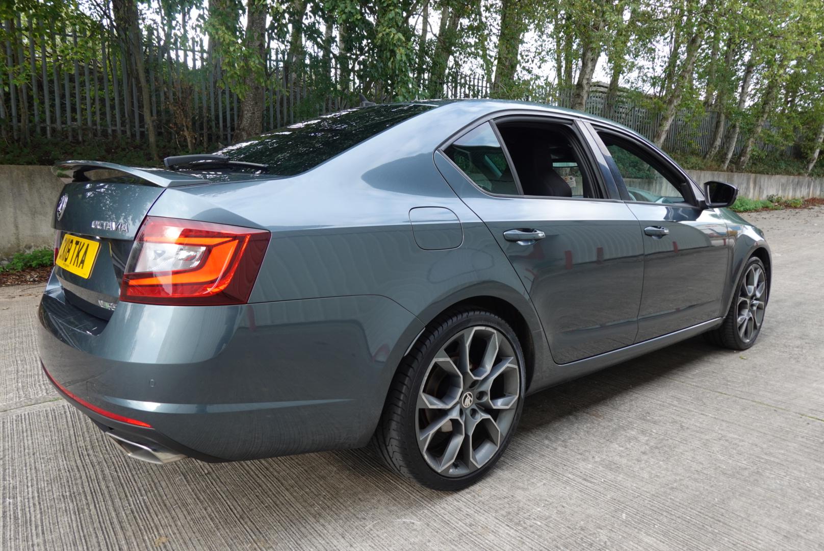 Skoda Octavia 2.0 TDI vRS Hatchback 5dr Diesel Manual Euro 6 (s/s) (184 ps)