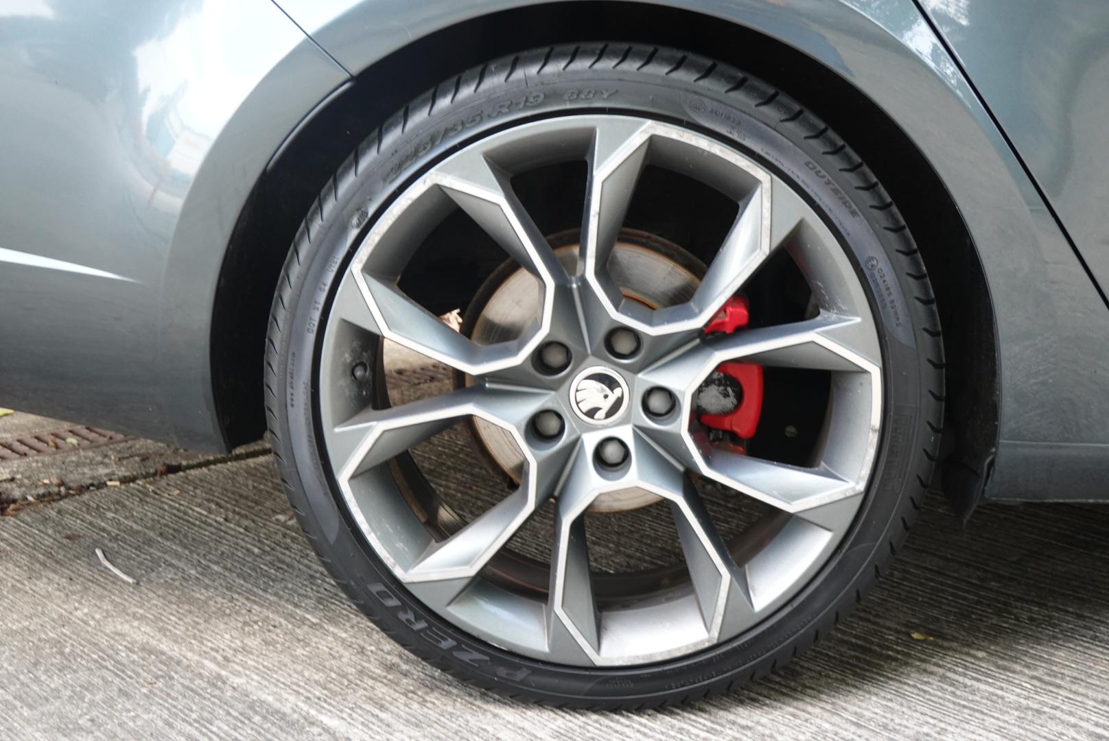 Skoda Octavia 2.0 TDI vRS Hatchback 5dr Diesel Manual Euro 6 (s/s) (184 ps)