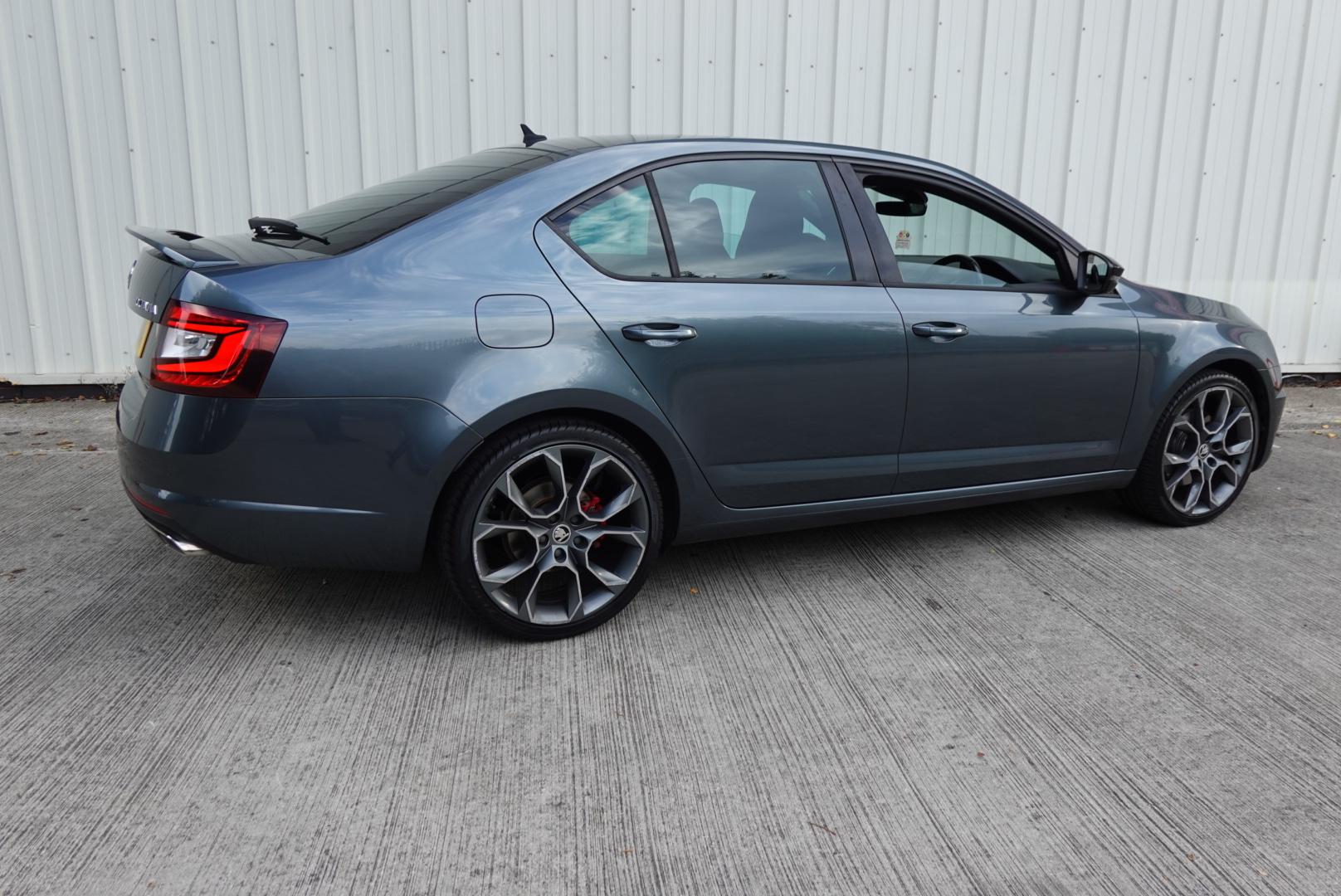 Skoda Octavia 2.0 TDI vRS Hatchback 5dr Diesel Manual Euro 6 (s/s) (184 ps)