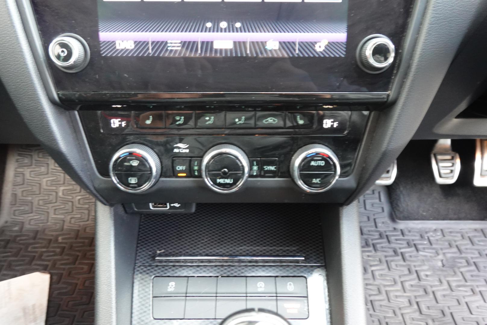 Skoda Octavia 2.0 TDI vRS Hatchback 5dr Diesel Manual Euro 6 (s/s) (184 ps)