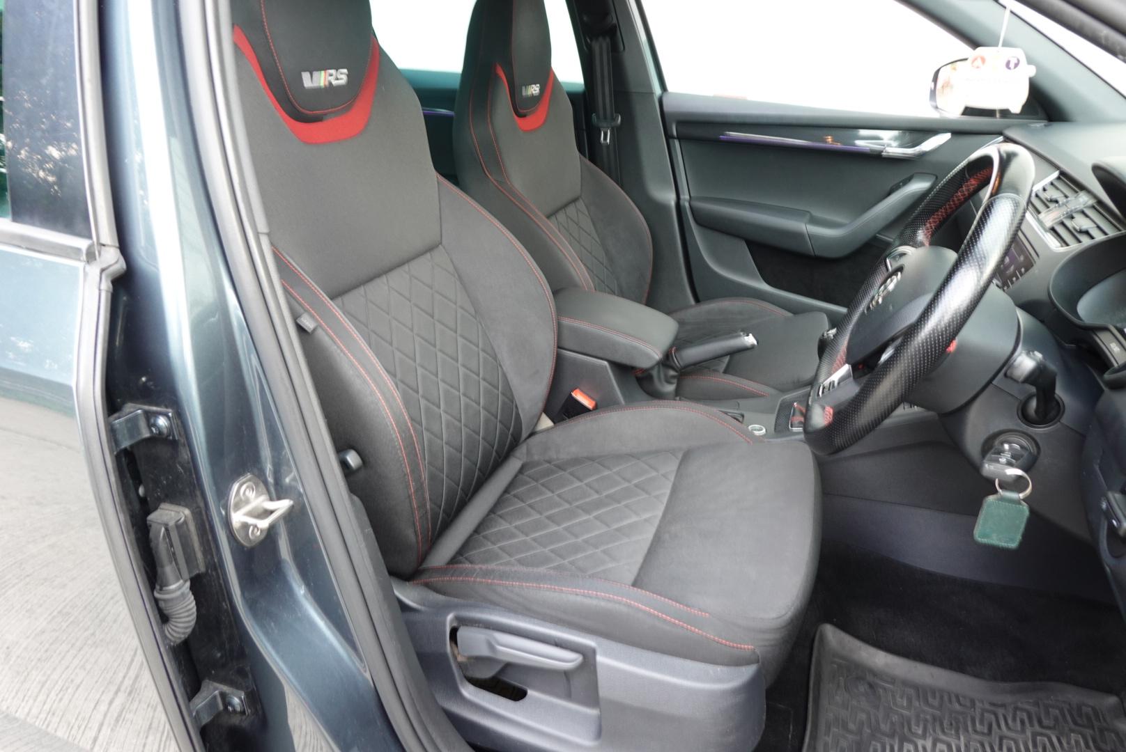 Skoda Octavia 2.0 TDI vRS Hatchback 5dr Diesel Manual Euro 6 (s/s) (184 ps)