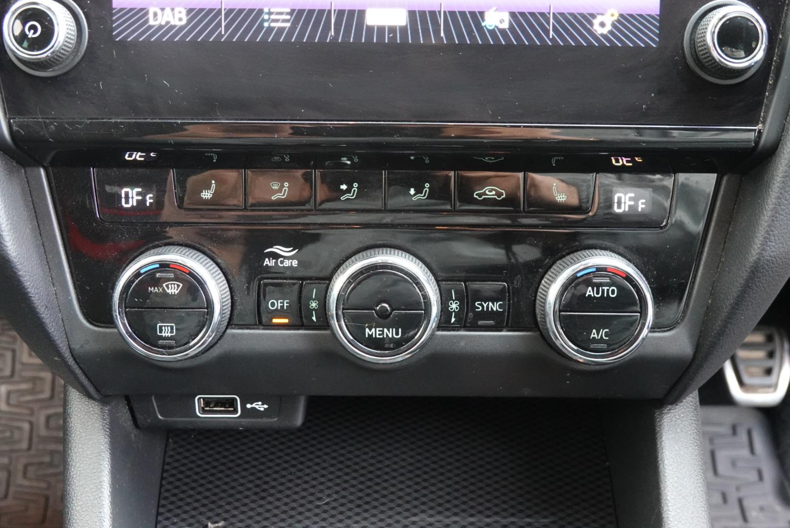 Skoda Octavia 2.0 TDI vRS Hatchback 5dr Diesel Manual Euro 6 (s/s) (184 ps)