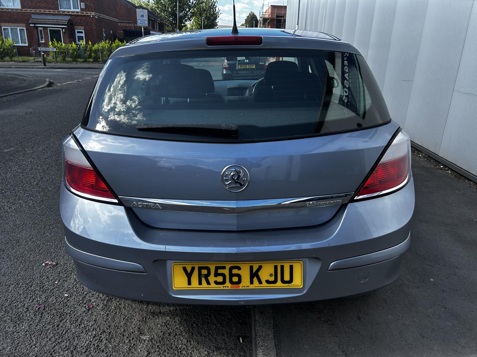 Vauxhall Astra 1.6i 16v Active Hatchback 5dr Petrol Manual (158 g/km, 103 bhp)