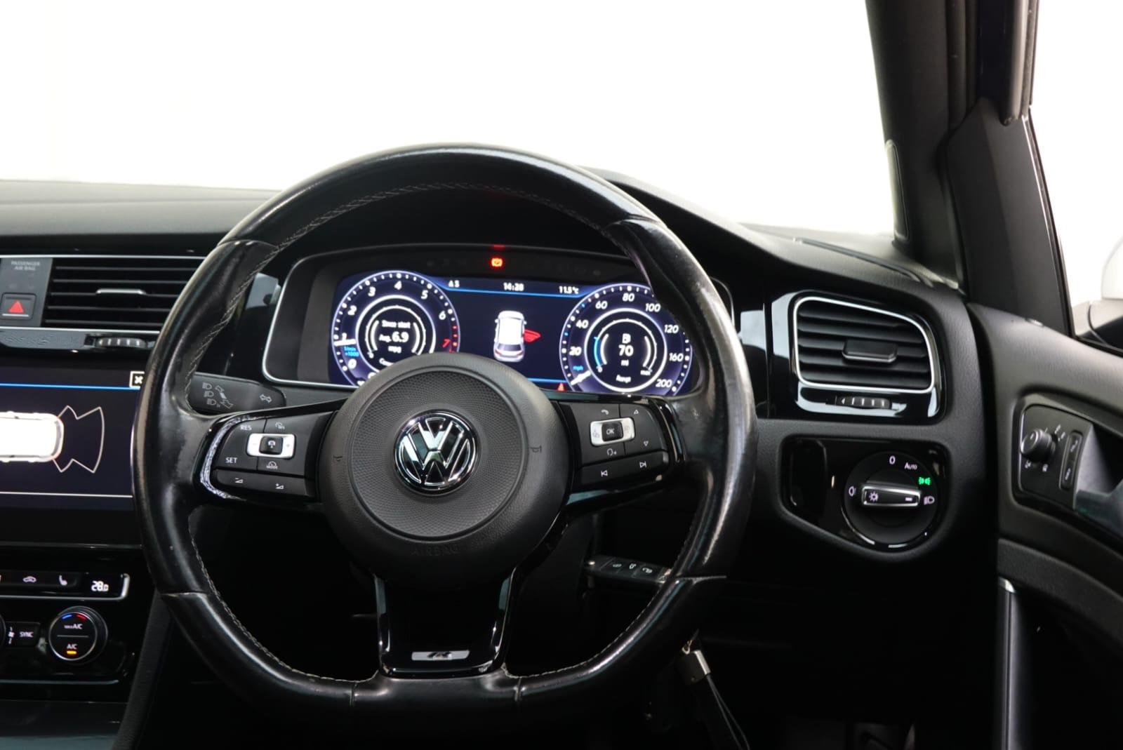 Volkswagen Golf 2.0 TSI BlueMotion Tech R Hatchback 5dr Petrol Manual 4Motion Euro 6 (s/s) (310 ps)