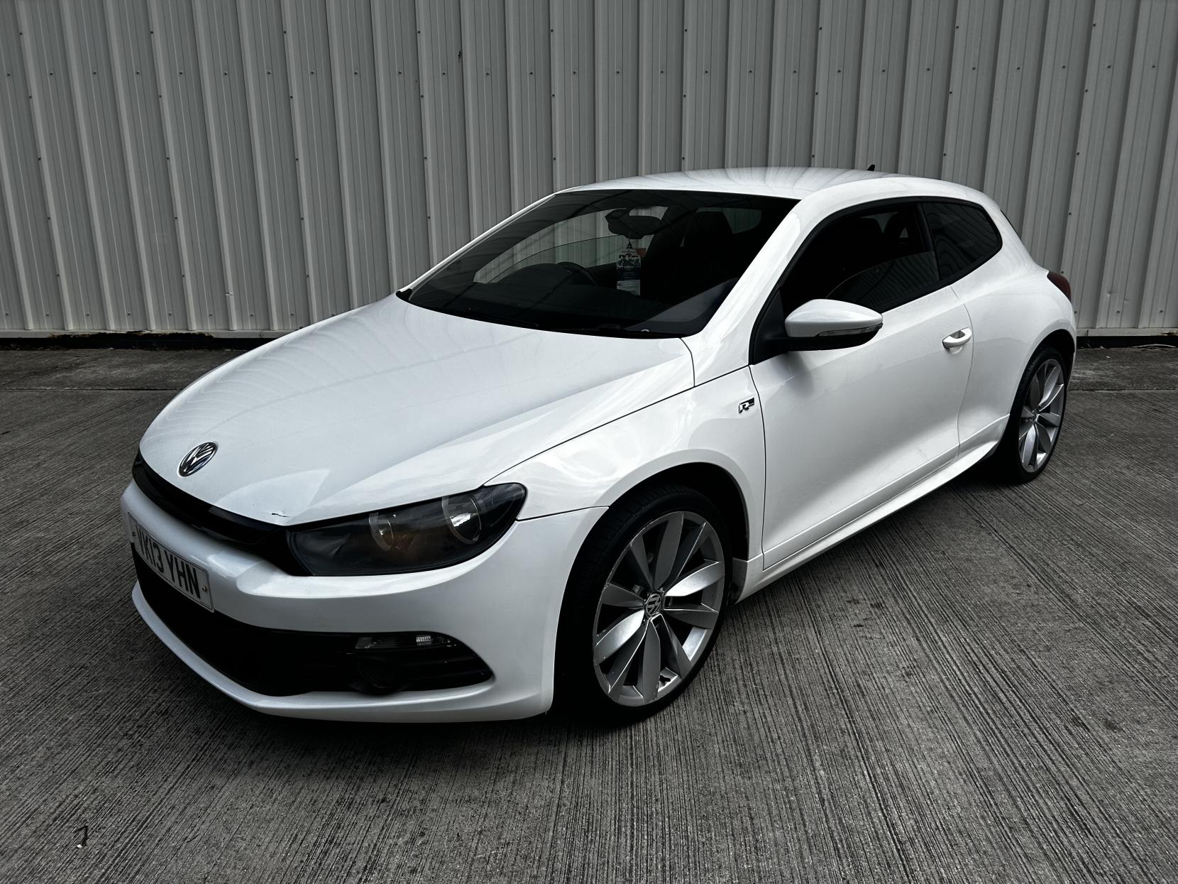 Volkswagen Scirocco 2.0 TDI BlueMotion Tech R-Line Hatchback 3dr Diesel Manual Euro 5 (s/s) (Leather, Nav) (140 ps)