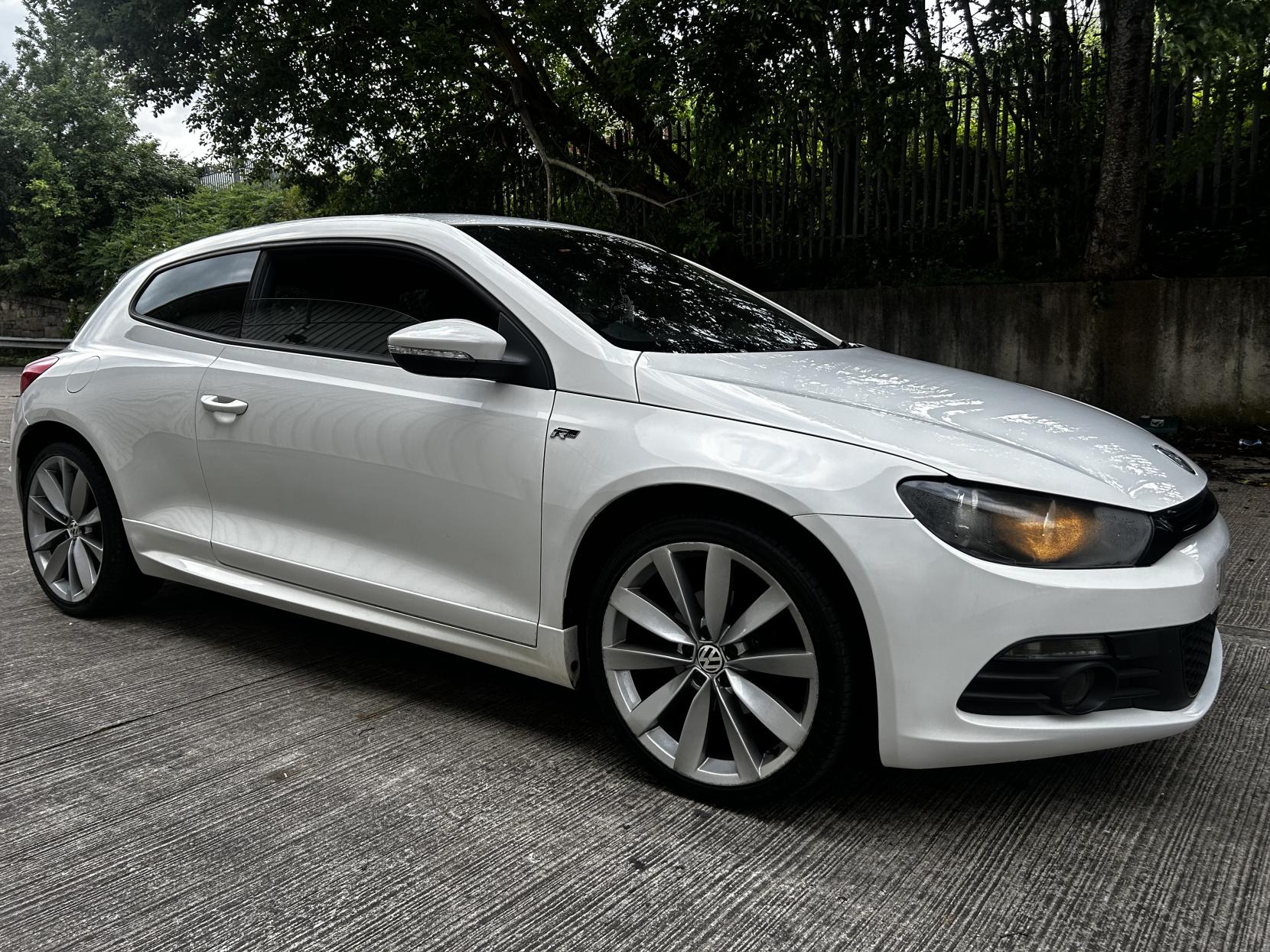 Volkswagen Scirocco 2.0 TDI BlueMotion Tech R-Line Hatchback 3dr Diesel Manual Euro 5 (s/s) (Leather, Nav) (140 ps)