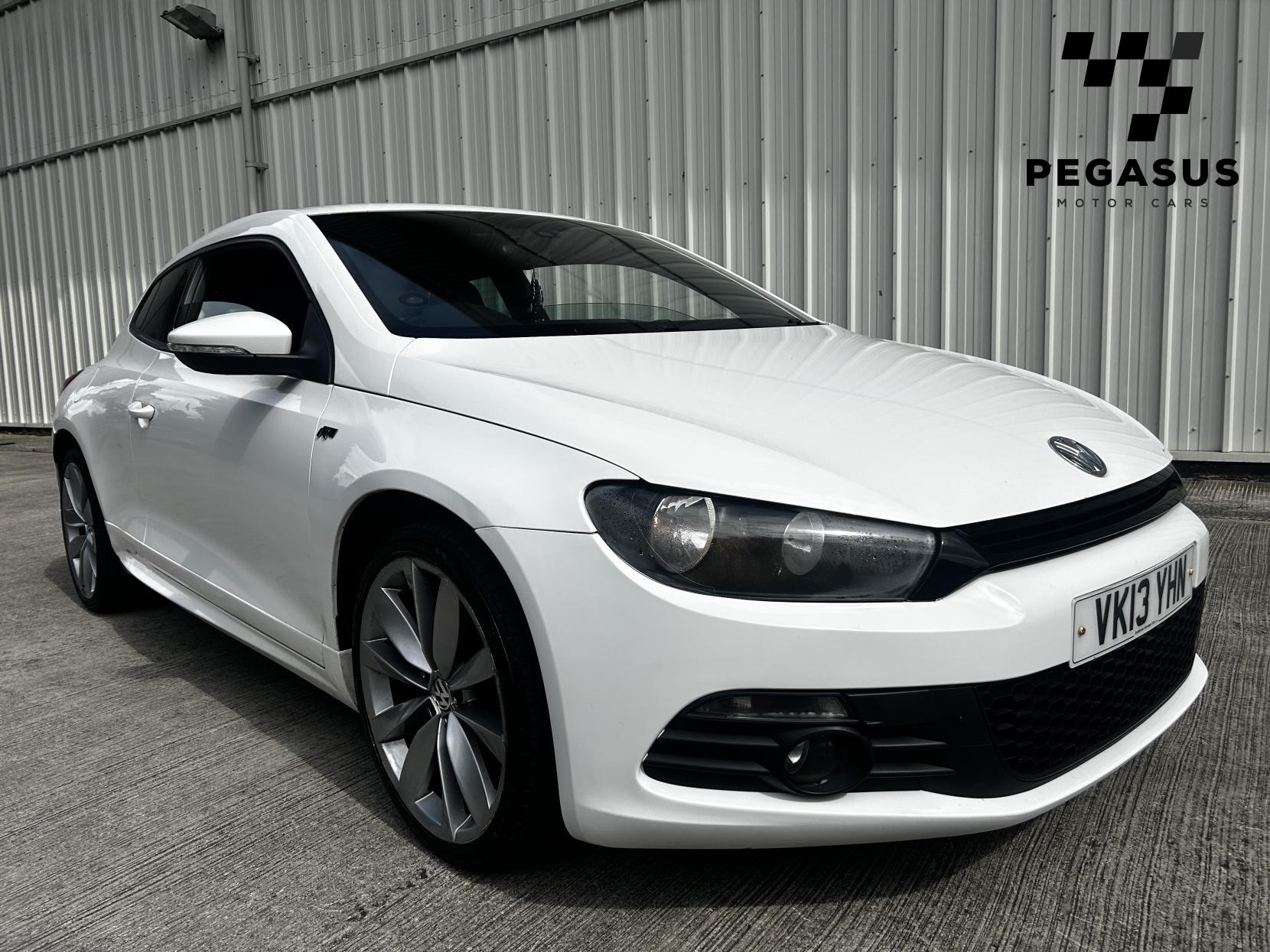 Volkswagen Scirocco 2.0 TDI BlueMotion Tech R-Line Hatchback 3dr Diesel Manual Euro 5 (s/s) (Leather, Nav) (140 ps)