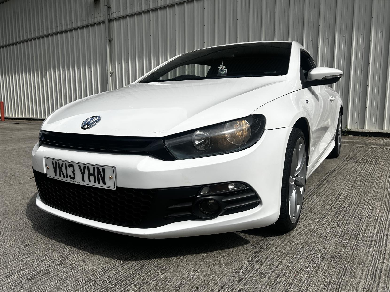 Volkswagen Scirocco 2.0 TDI BlueMotion Tech R-Line Hatchback 3dr Diesel Manual Euro 5 (s/s) (Leather, Nav) (140 ps)