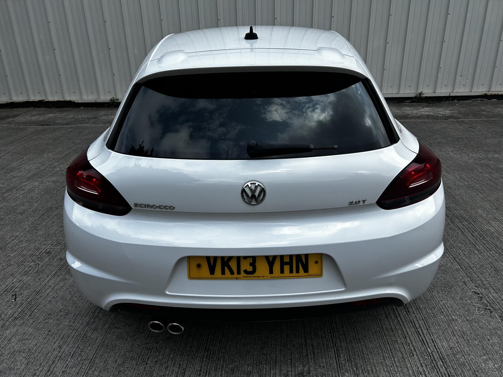 Volkswagen Scirocco 2.0 TDI BlueMotion Tech R-Line Hatchback 3dr Diesel Manual Euro 5 (s/s) (Leather, Nav) (140 ps)