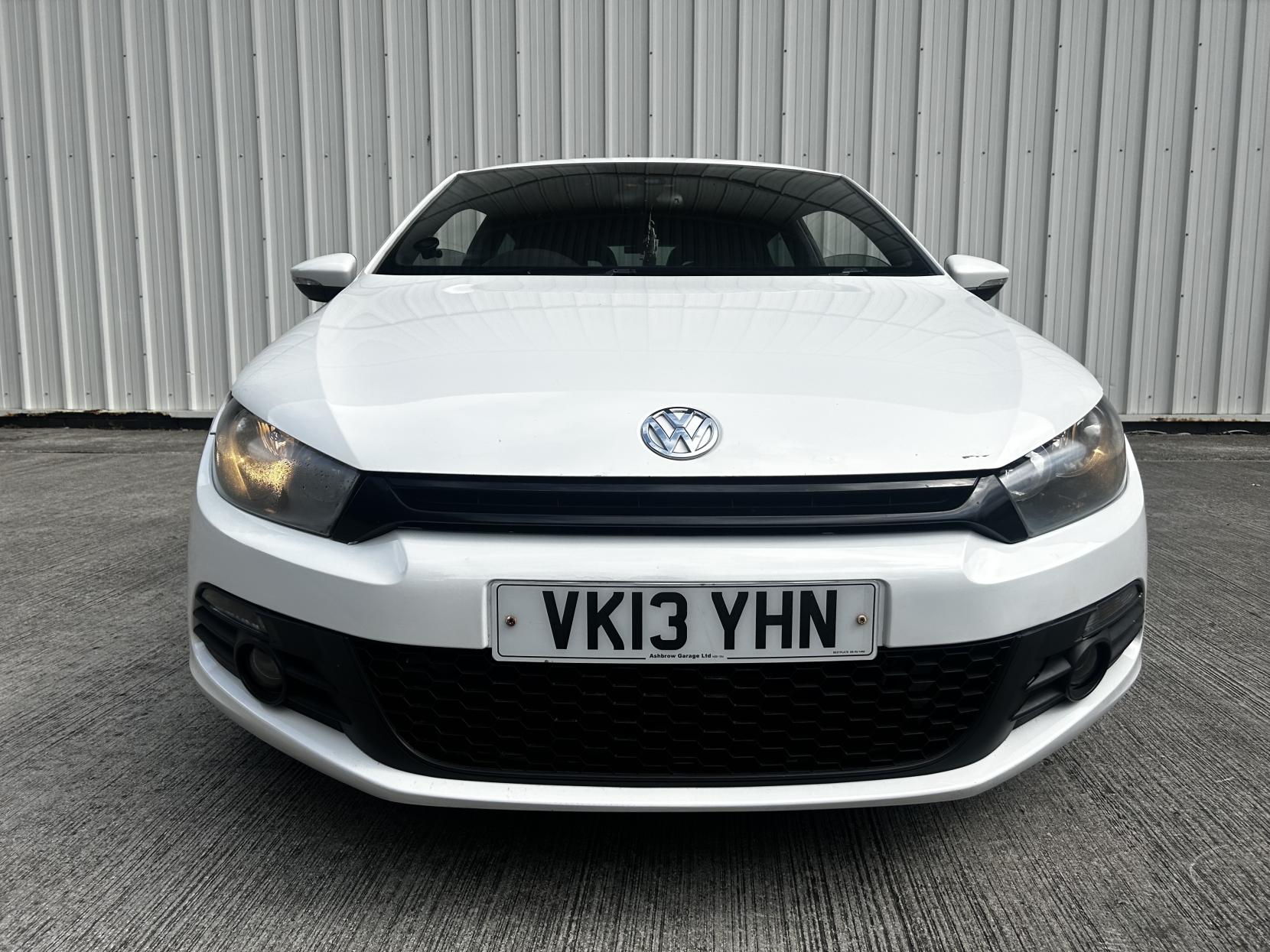 Volkswagen Scirocco 2.0 TDI BlueMotion Tech R-Line Hatchback 3dr Diesel Manual Euro 5 (s/s) (Leather, Nav) (140 ps)