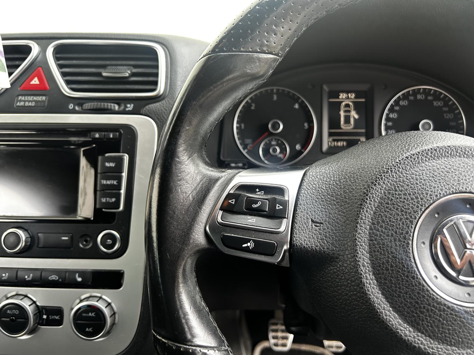 Volkswagen Scirocco 2.0 TDI BlueMotion Tech R-Line Hatchback 3dr Diesel Manual Euro 5 (s/s) (Leather, Nav) (140 ps)