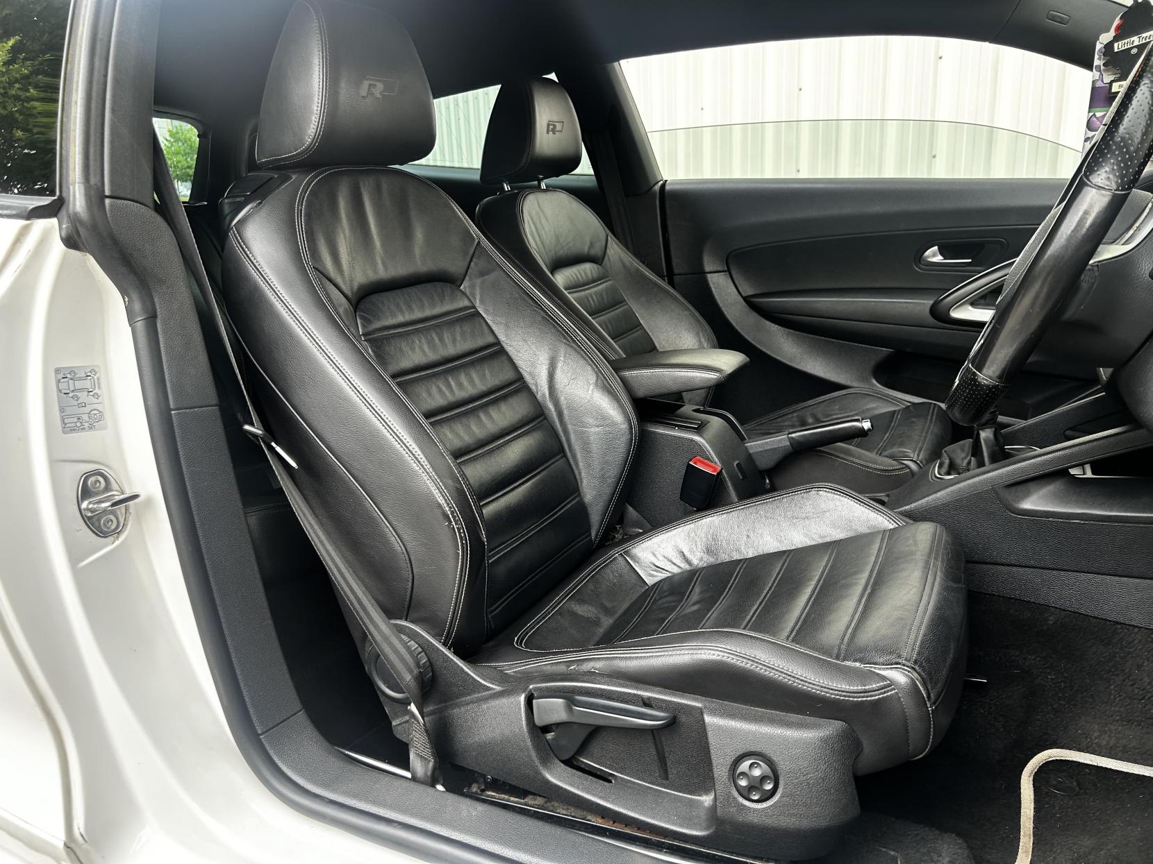 Volkswagen Scirocco 2.0 TDI BlueMotion Tech R-Line Hatchback 3dr Diesel Manual Euro 5 (s/s) (Leather, Nav) (140 ps)