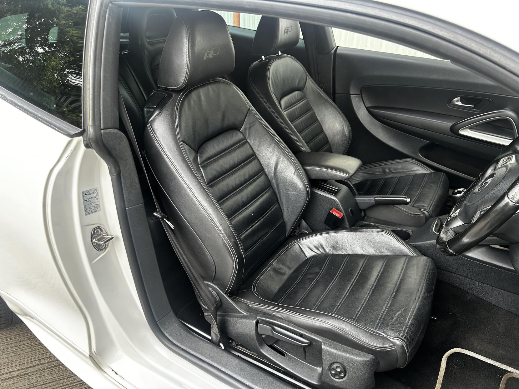 Volkswagen Scirocco 2.0 TDI BlueMotion Tech R-Line Hatchback 3dr Diesel Manual Euro 5 (s/s) (Leather, Nav) (140 ps)