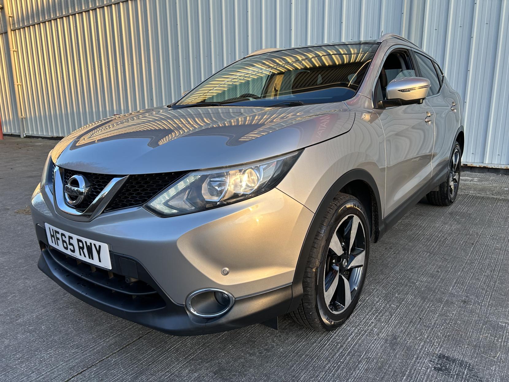 Nissan Qashqai 1.2 DIG-T n-tec+ SUV 5dr Petrol Manual 2WD Euro 6 (s/s) (115 ps)