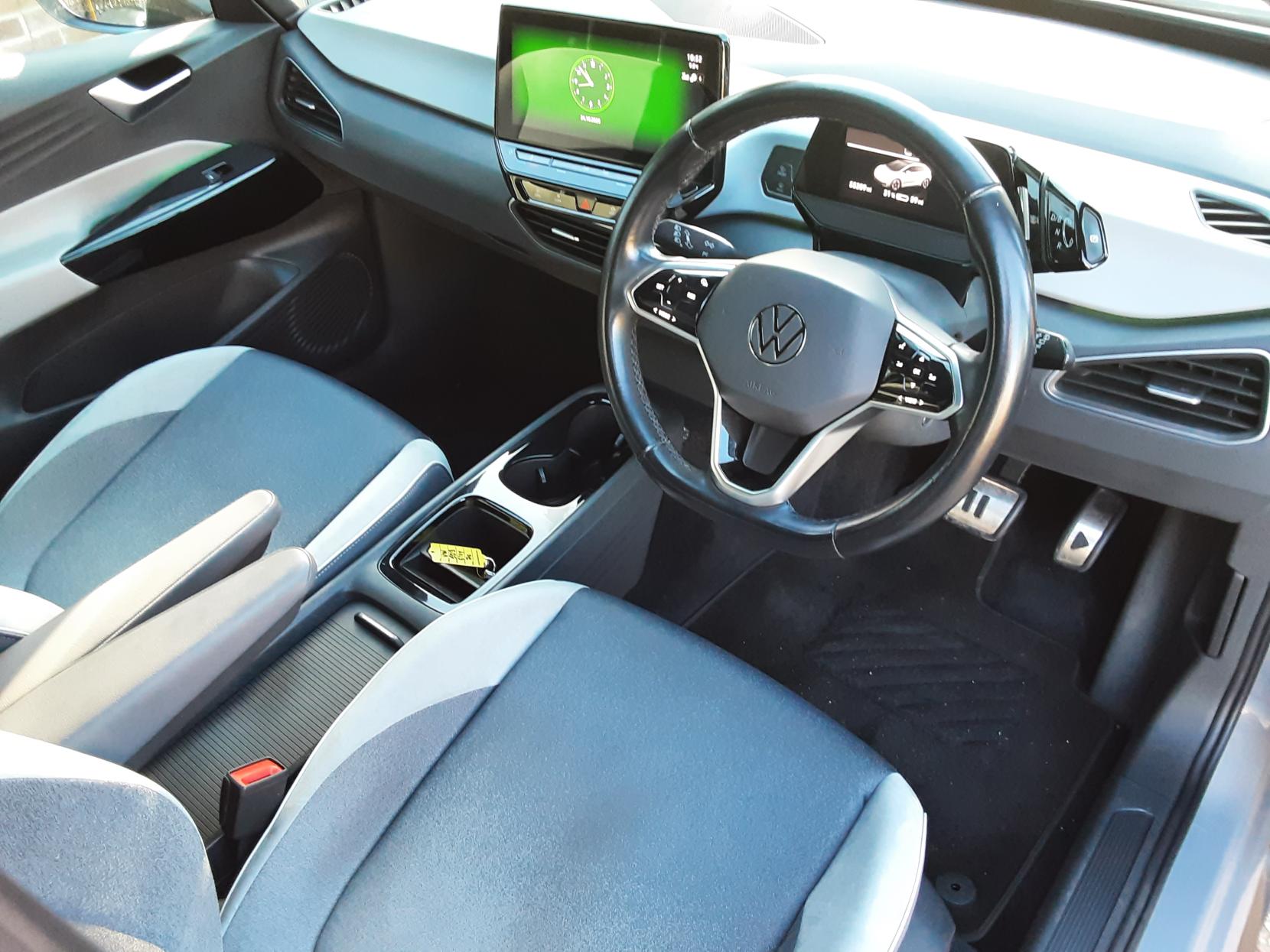 Volkswagen ID.3 Pro Performance 58kWh Business Hatchback 5dr Electric Auto (204 ps)