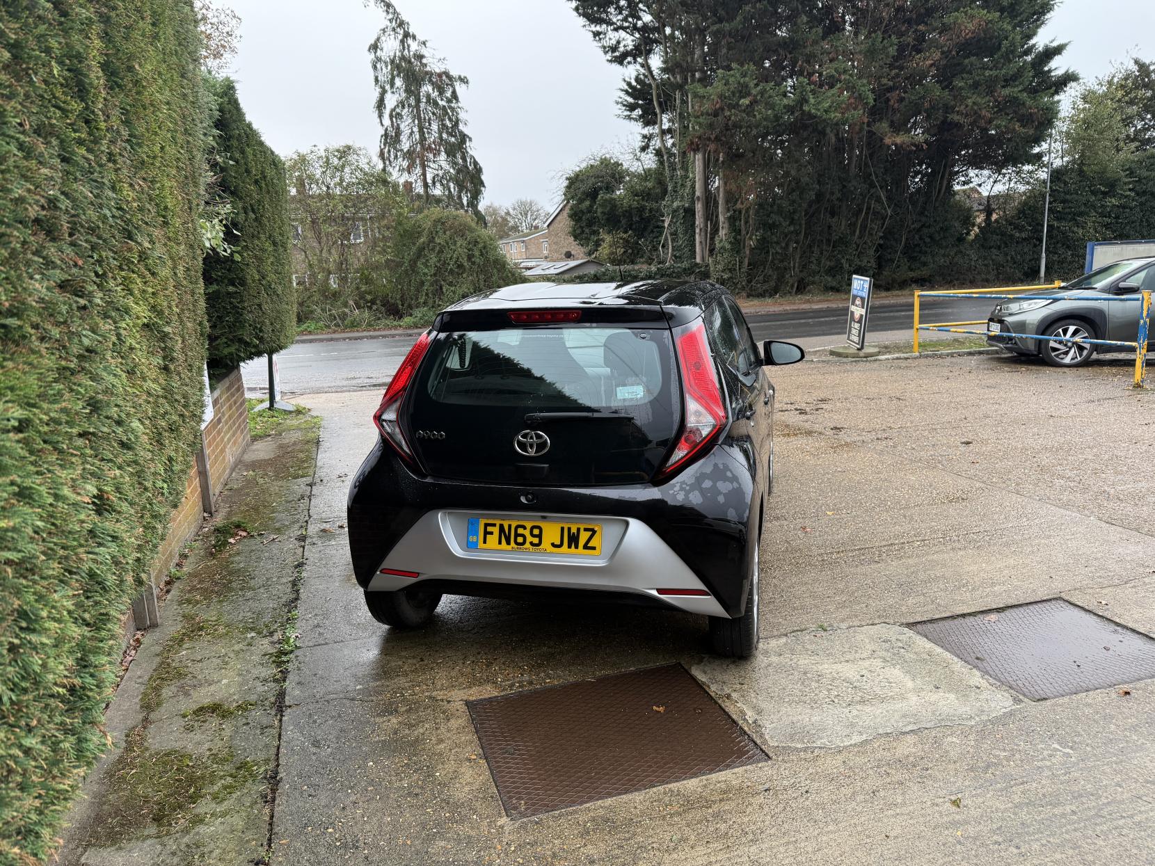 Toyota AYGO 1.0 VVT-i x-play Hatchback 5dr Petrol Manual Euro 6 (71 ps)