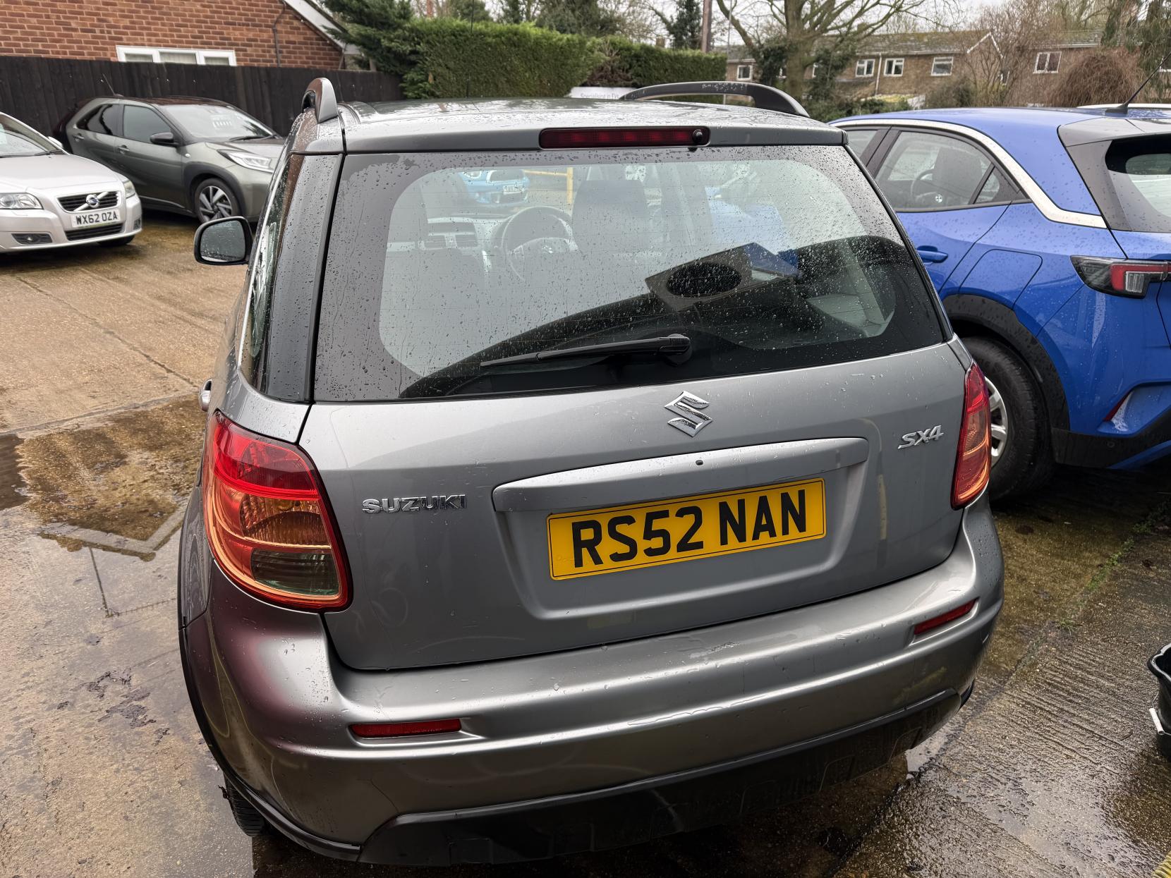 Suzuki SX4 1.6 16V GLX SUV 5dr Petrol Manual Euro 4 (106 ps)
