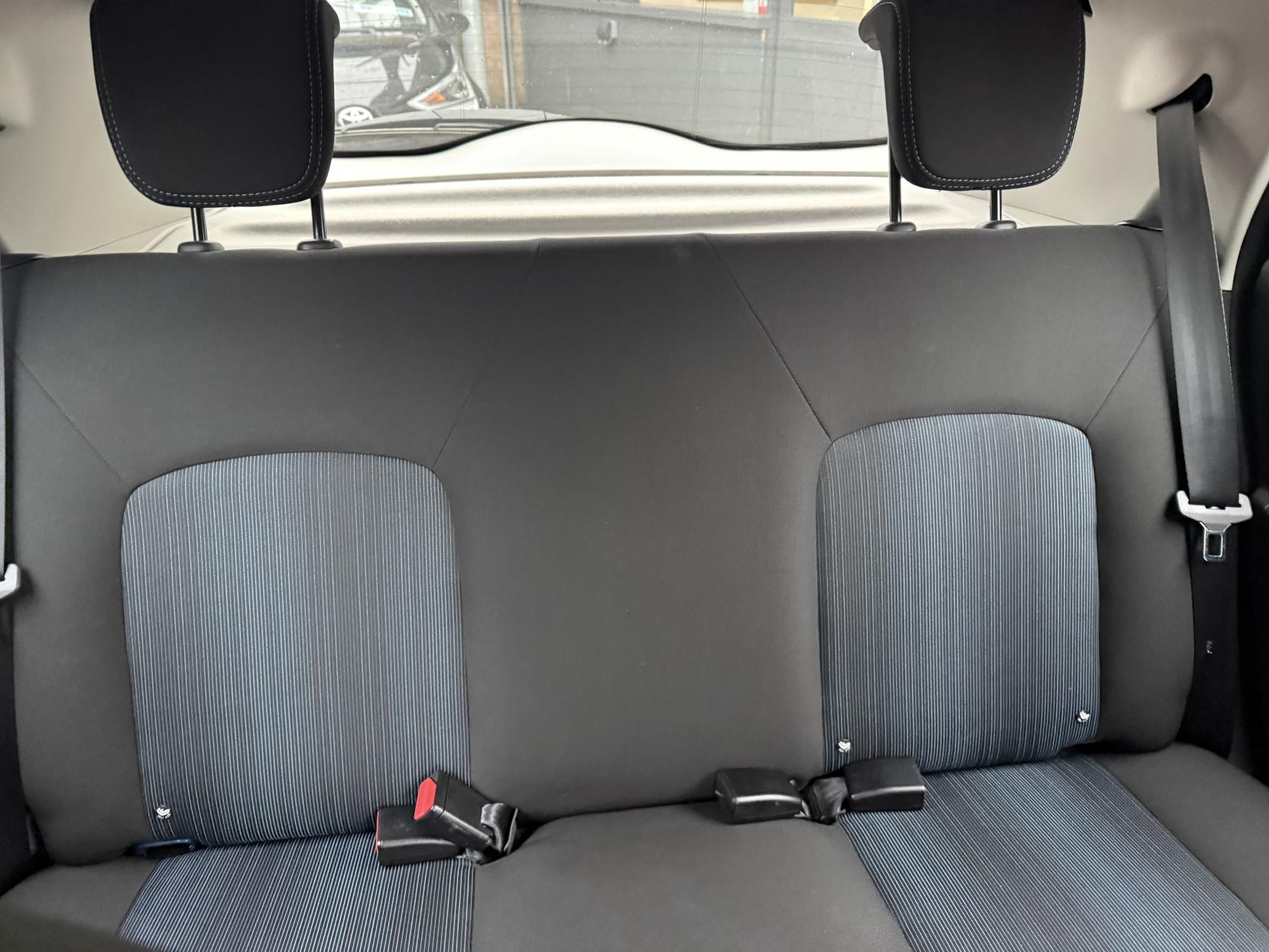 Renault Zoe R90 41kWh Dynamique Nav Hatchback 5dr Electric Auto (i) (92 bhp)