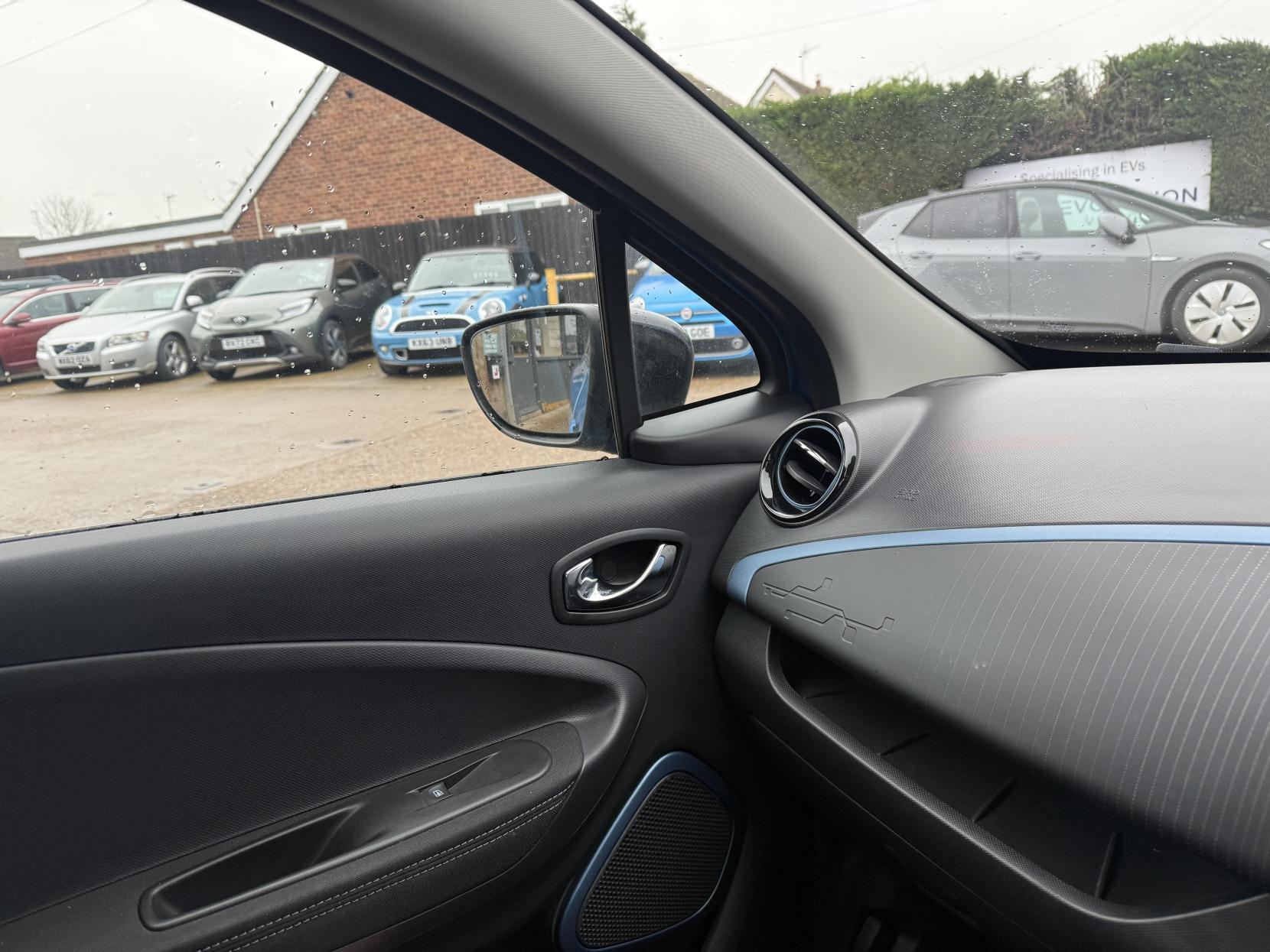 Renault Zoe R90 41kWh Dynamique Nav Hatchback 5dr Electric Auto (i) (92 bhp)