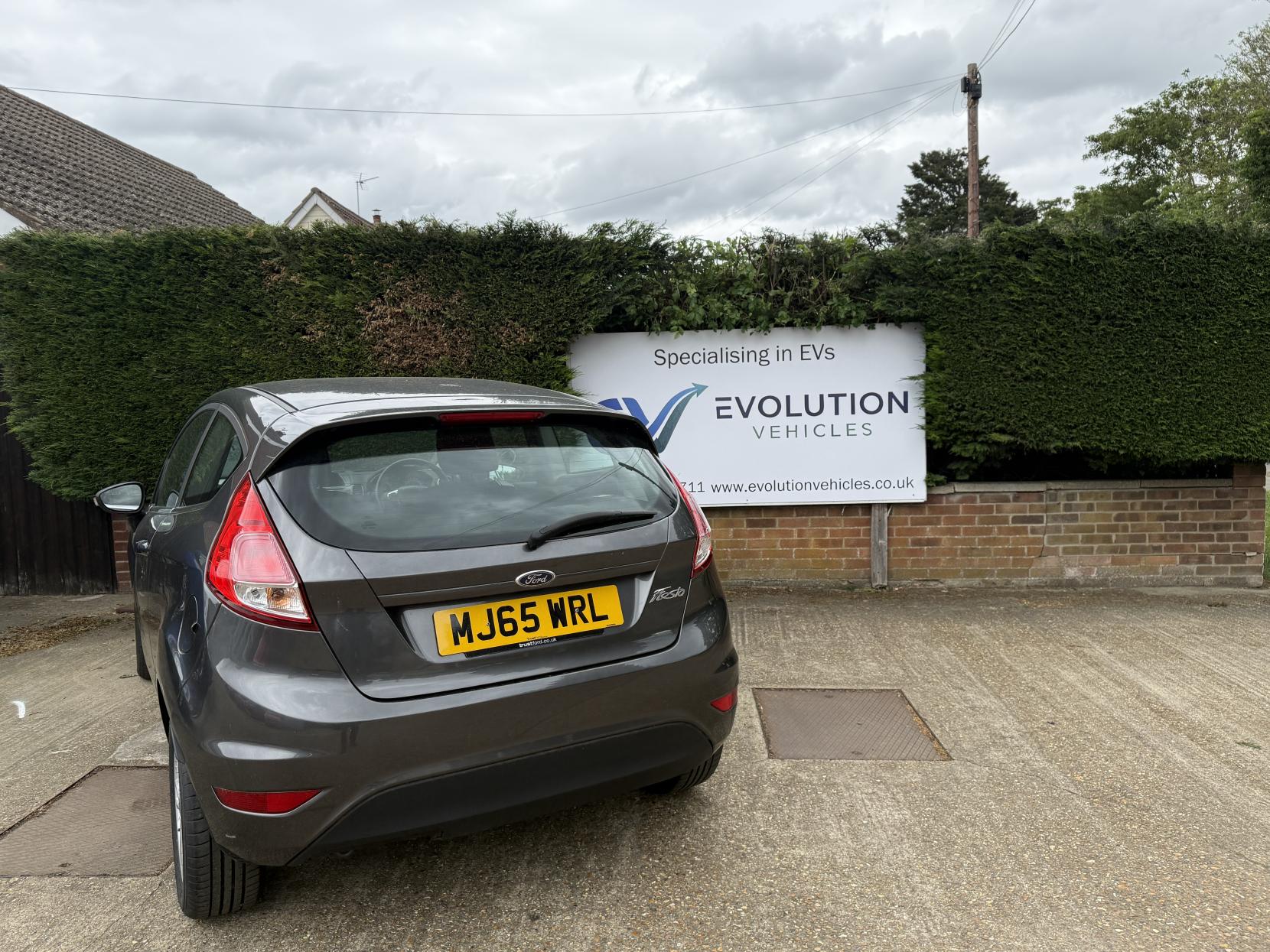 2015 Ford Fiesta thumbnail 8