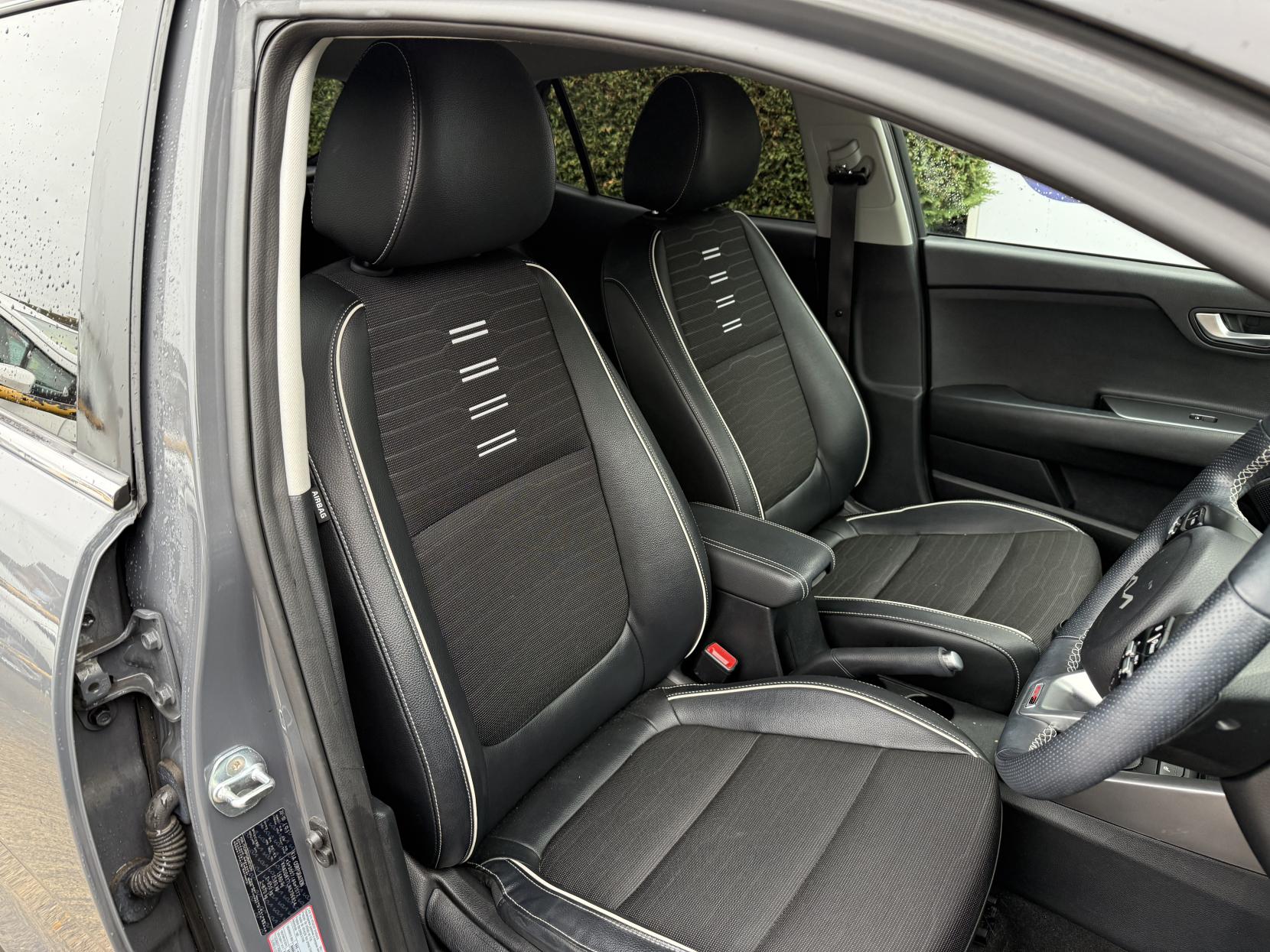 Kia Stonic 1.0 GT-Line S SUV (2020 - )