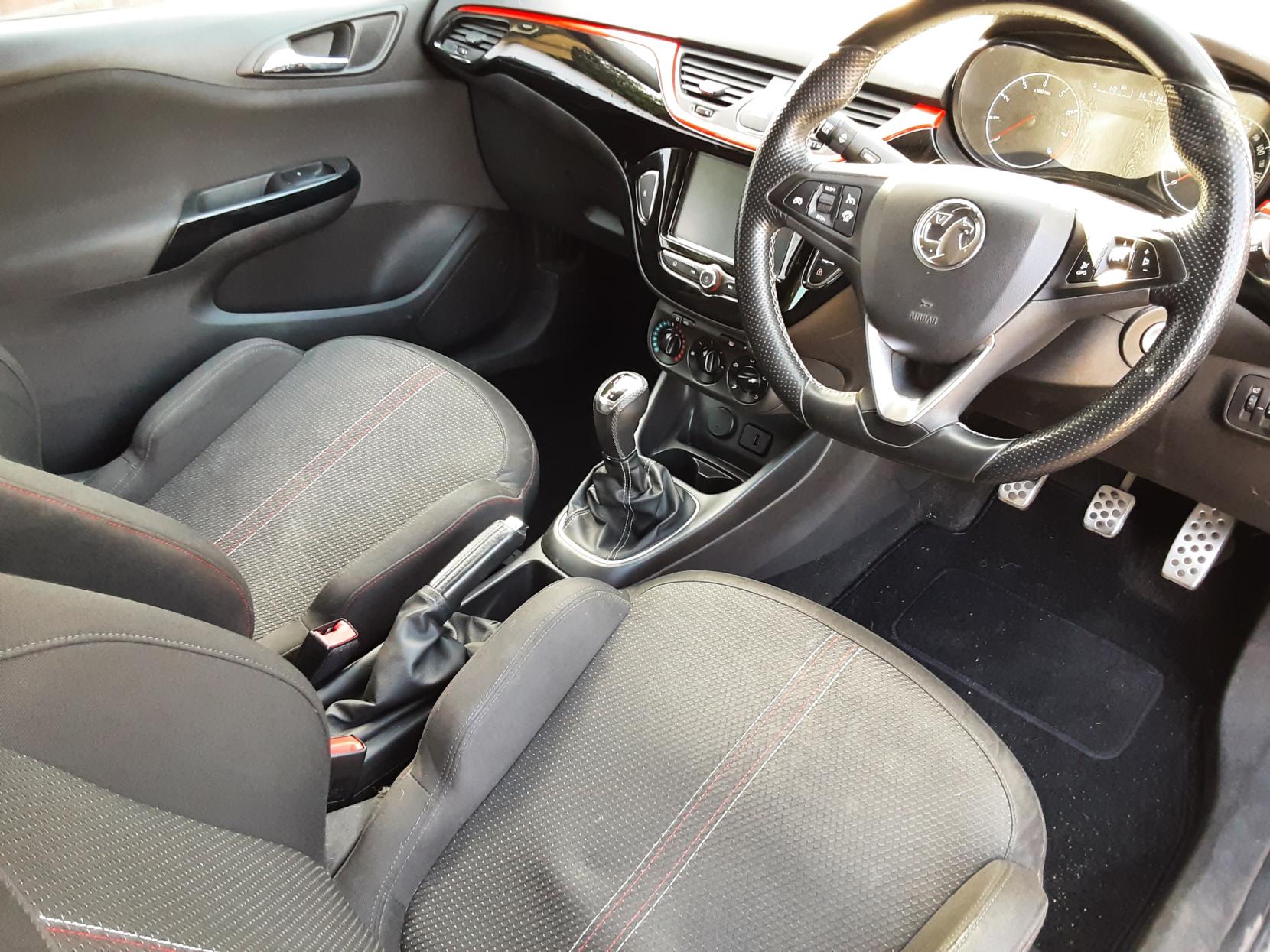 2016 Vauxhall Corsa thumbnail 13