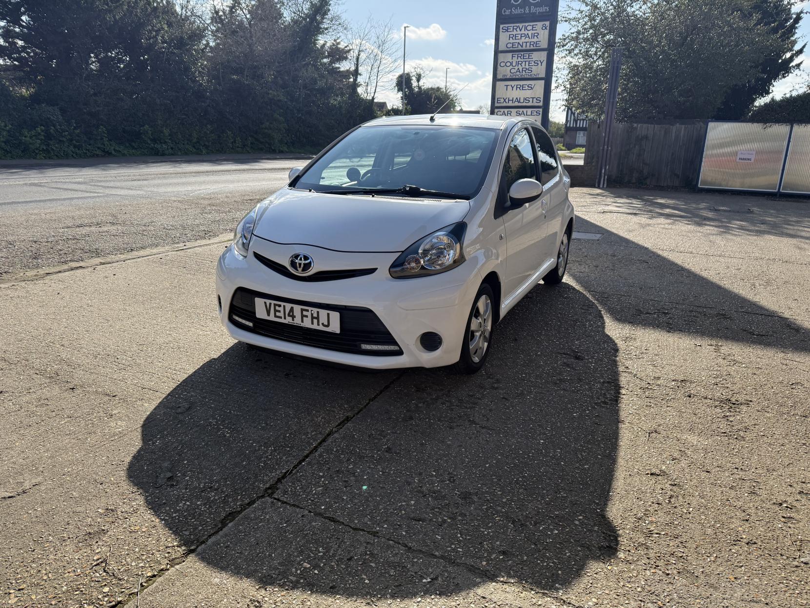 Toyota AYGO 1.0 VVT-i Move Hatchback 5dr Petrol Manual Euro 5 (68 ps)