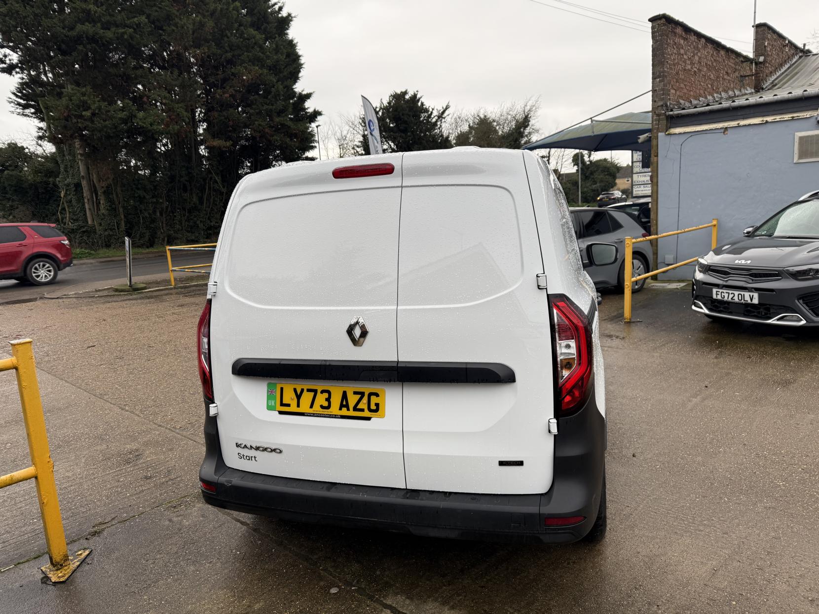 Renault Kangoo E-Tech ML19 45kWh Start Panel Van 6dr Electric Auto MWB (120 ps)