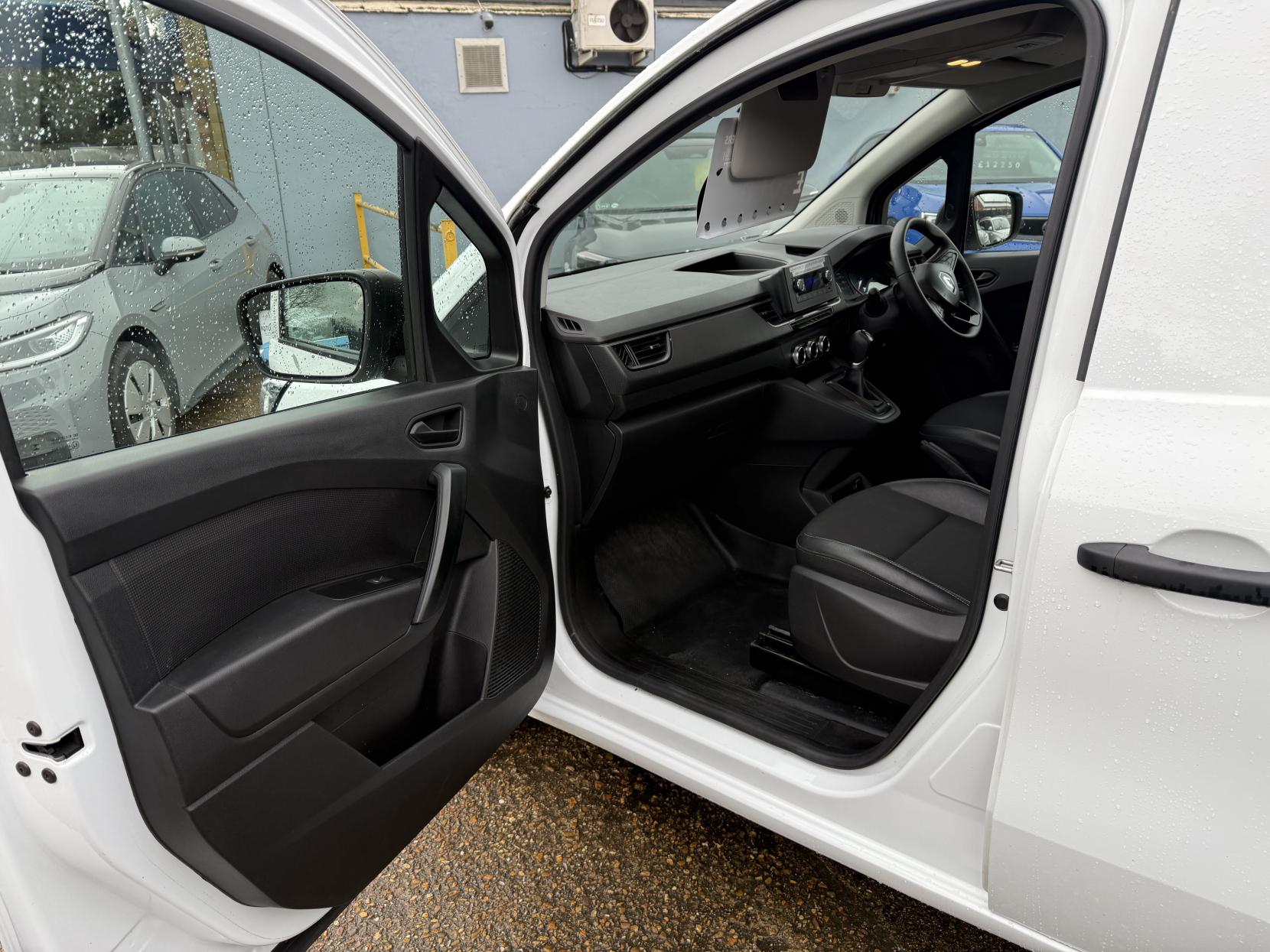 Renault Kangoo E-Tech ML19 45kWh Start Panel Van 6dr Electric Auto MWB (120 ps)