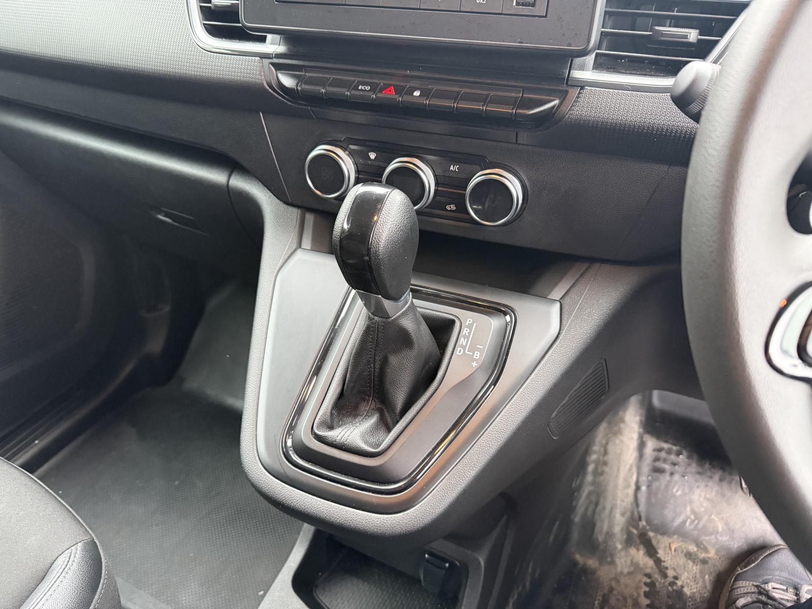 Renault Kangoo E-Tech ML19 45kWh Start Panel Van 6dr Electric Auto MWB (120 ps)