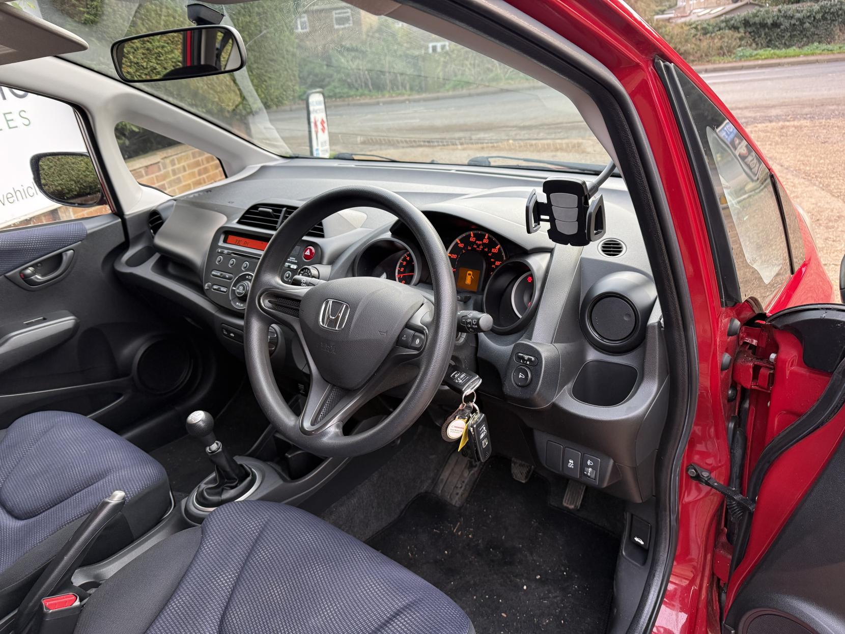 Honda Jazz 1.2 i-VTEC S Hatchback 5dr Petrol Manual Euro 5 (90 ps)