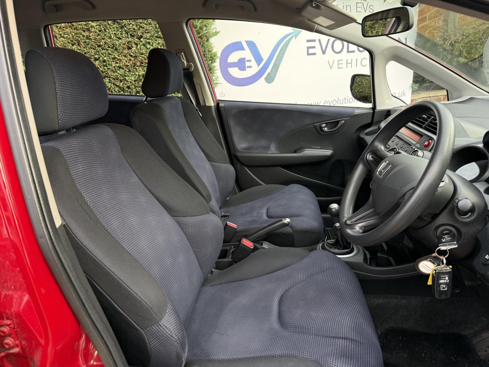 Honda Jazz 1.2 i-VTEC S Hatchback 5dr Petrol Manual Euro 5 (90 ps)