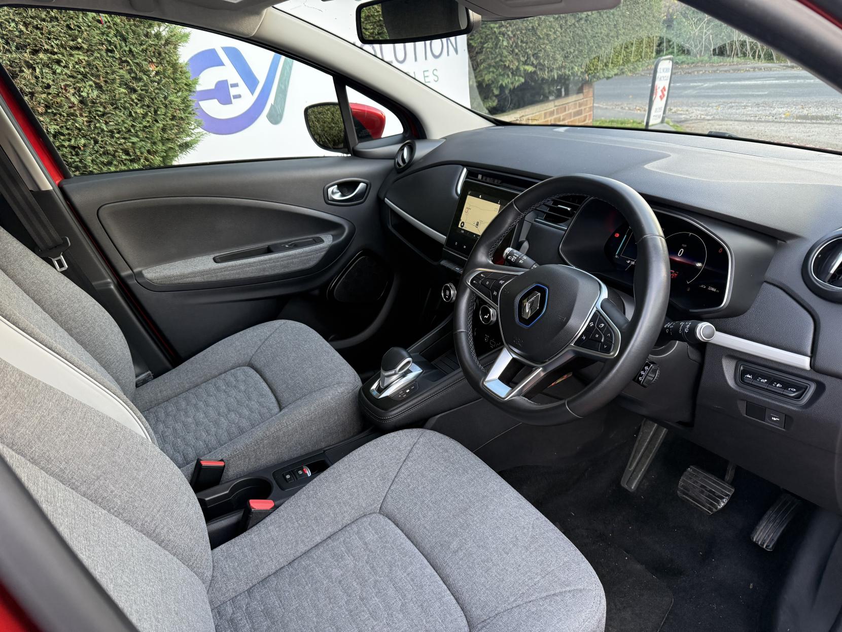 Renault Zoe R110 52kWh Iconic Hatchback 5dr Electric Auto (i) (107 bhp)