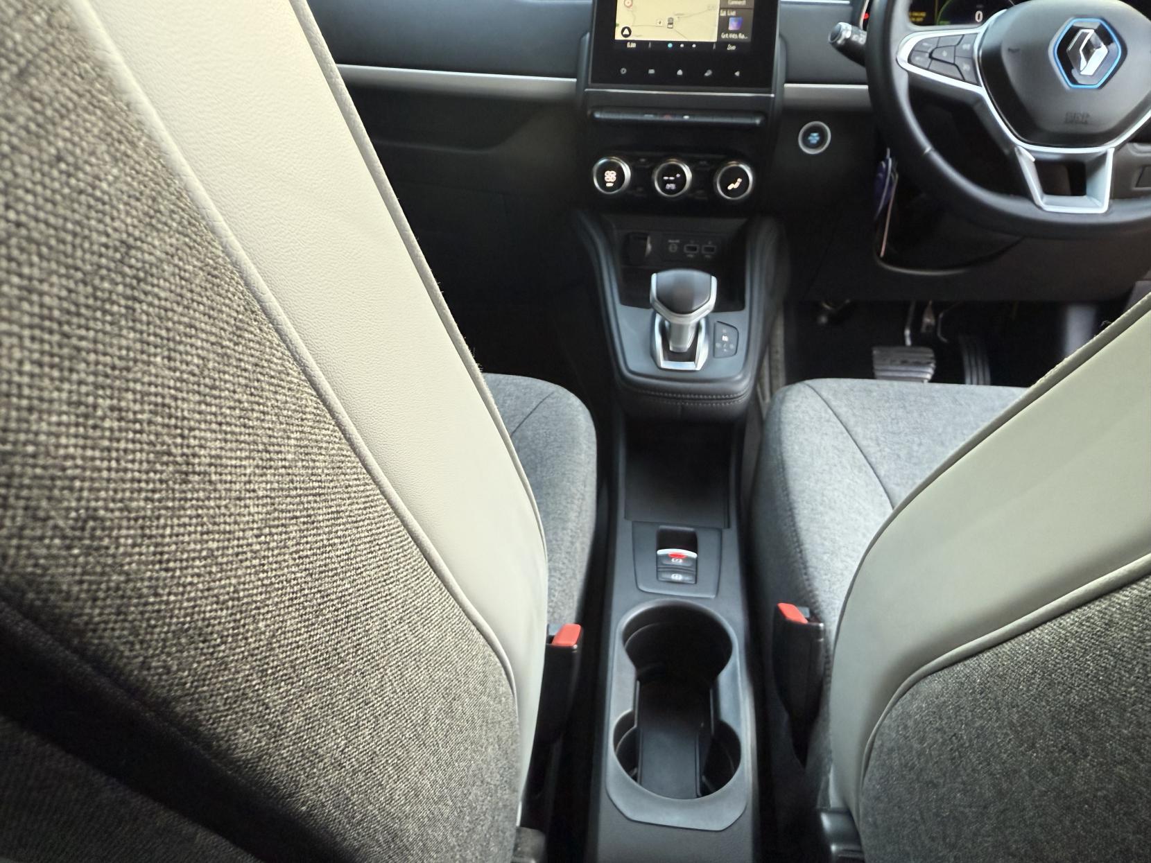 Renault Zoe R110 52kWh Iconic Hatchback 5dr Electric Auto (i) (107 bhp)