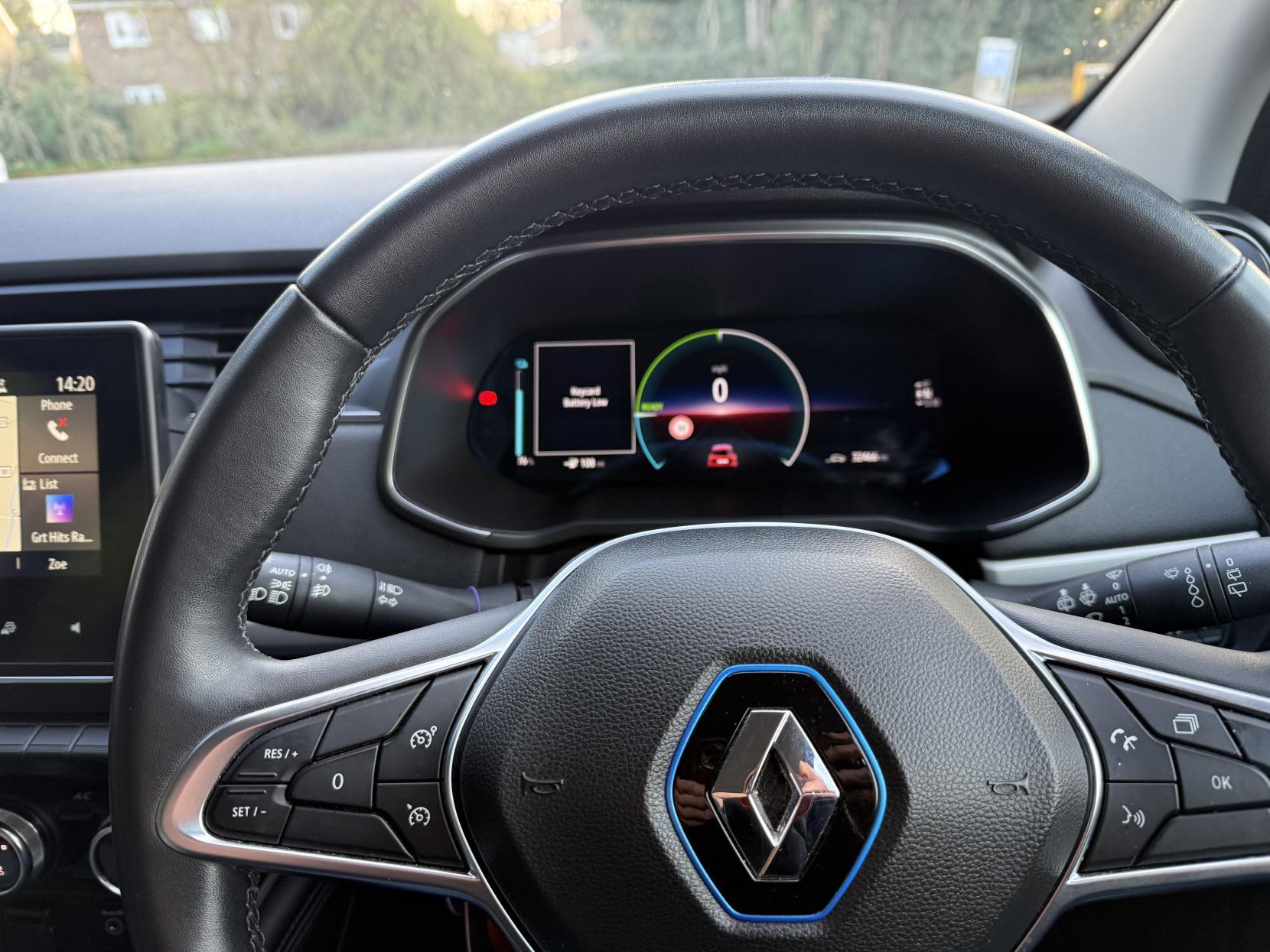 Renault Zoe R110 52kWh Iconic Hatchback 5dr Electric Auto (i) (107 bhp)