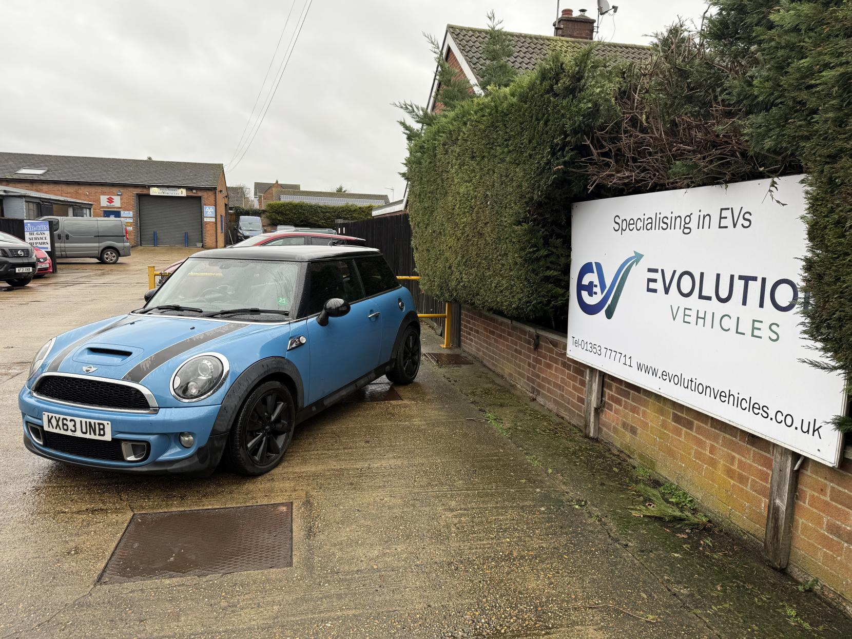 MINI Hatch 2.0 Cooper SD Hatchback 3dr Diesel Manual Euro 5 (s/s) (143 ps)