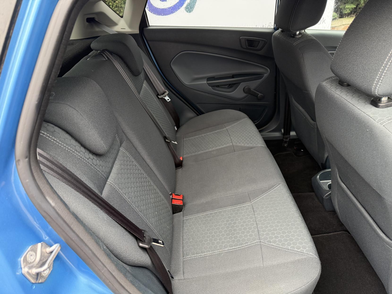 Ford Fiesta 1.6 TDCi DPF Titanium Hatchback 5dr Diesel Manual (107 g/km, 94 bhp)