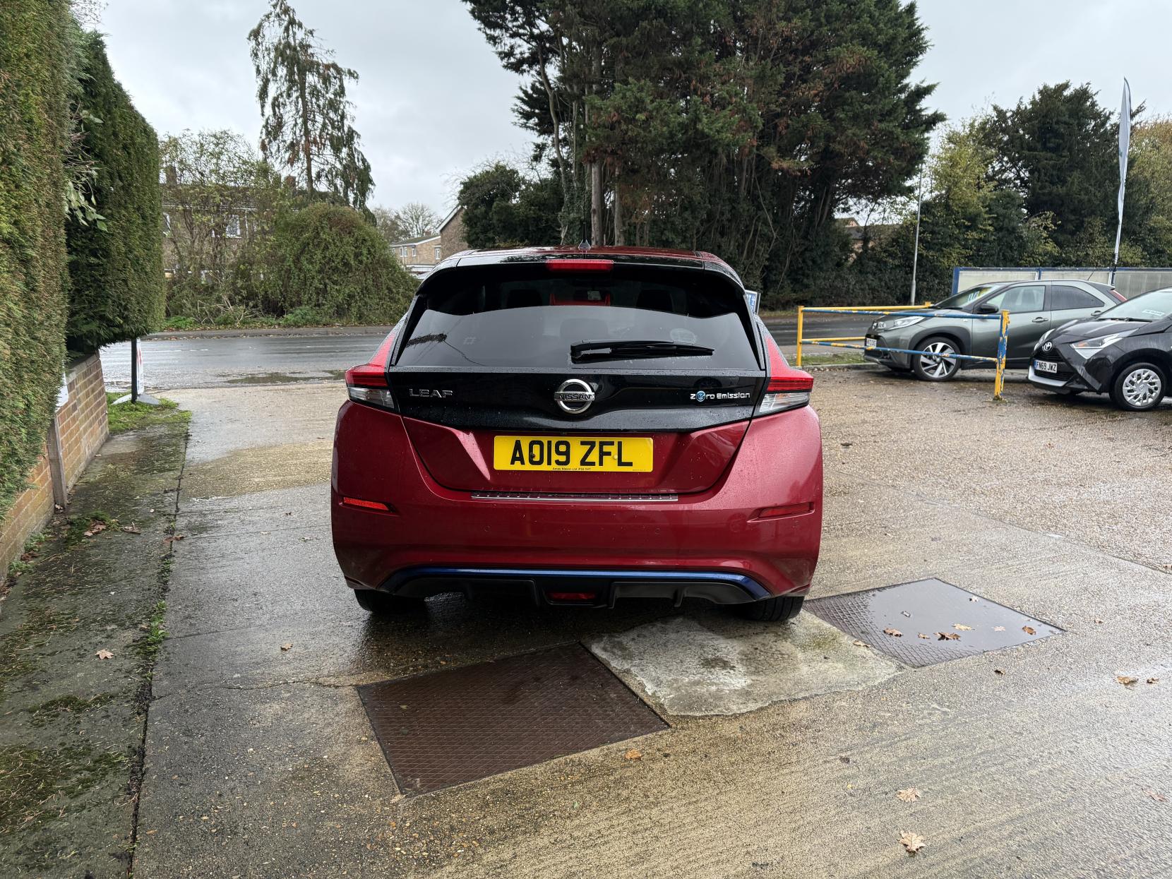 Nissan Leaf Shiro Hatchback (2017 - 2025)