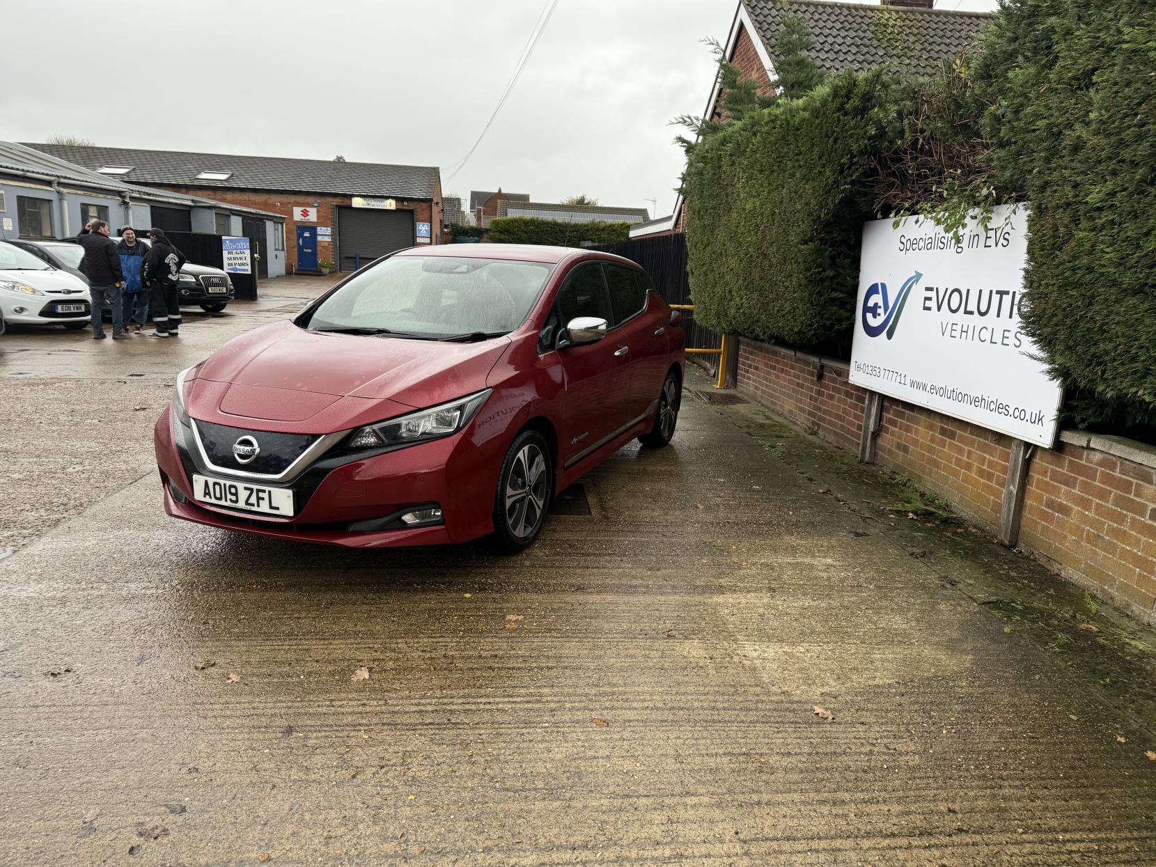 Nissan Leaf Shiro Hatchback (2017 - 2025)