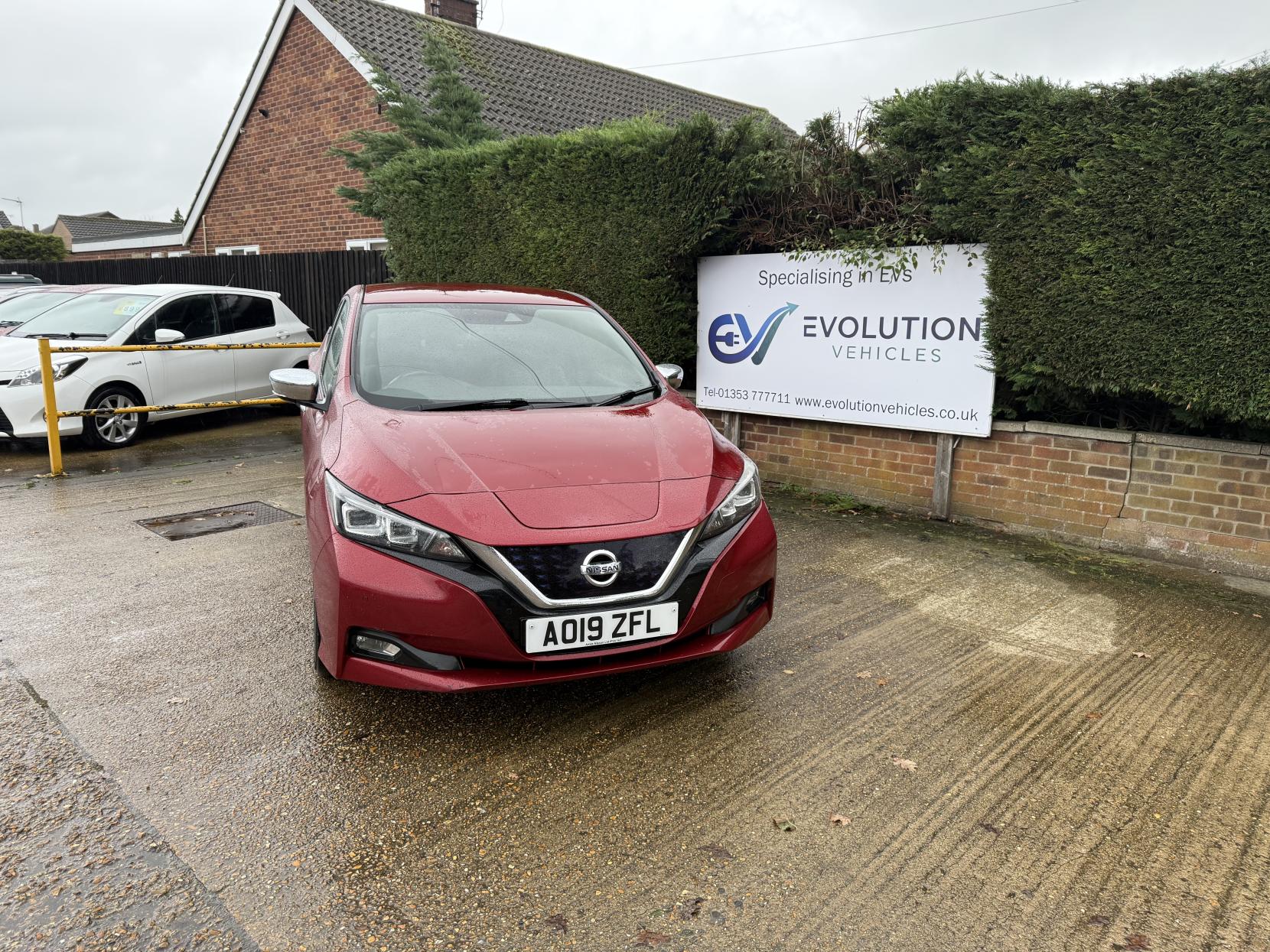 Nissan Leaf Shiro Hatchback (2017 - 2025)