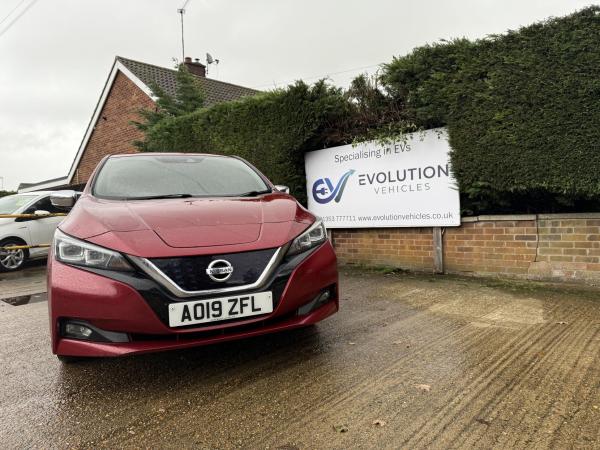 Nissan Leaf Shiro Hatchback (2017 - 2025)