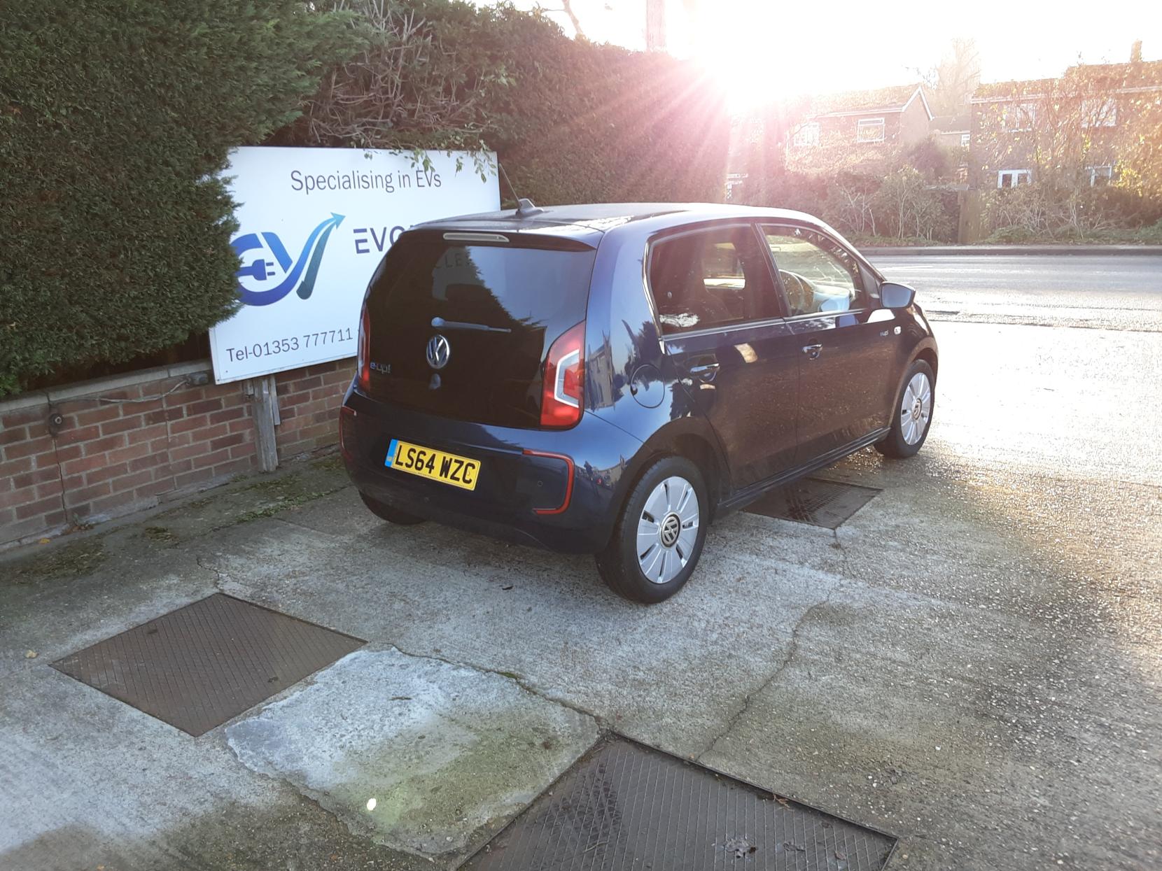 Volkswagen e-up! 18.7kWh e-up! Hatchback 5dr Electric Auto (82 ps)