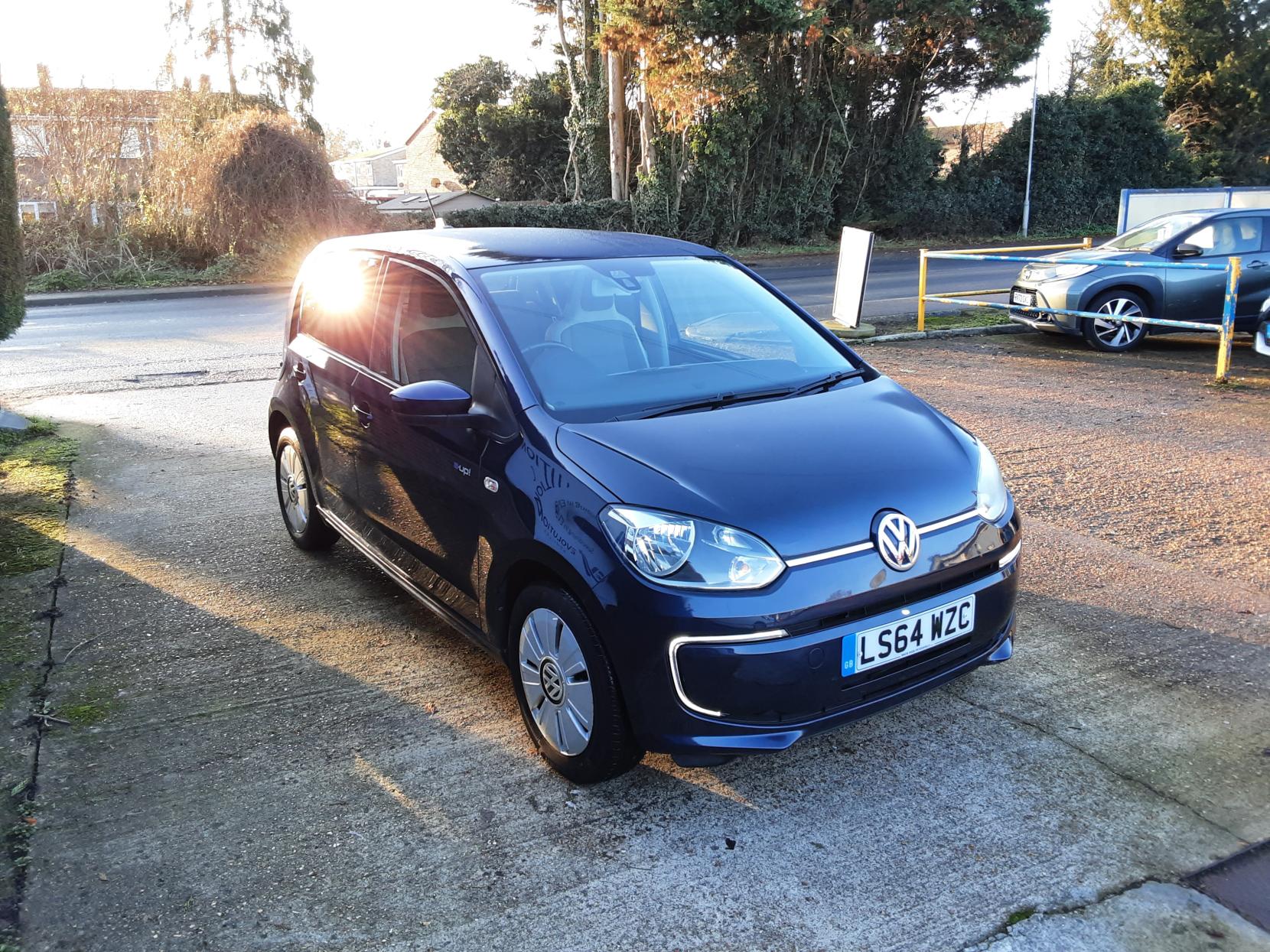 Volkswagen e-up! 18.7kWh e-up! Hatchback 5dr Electric Auto (82 ps)