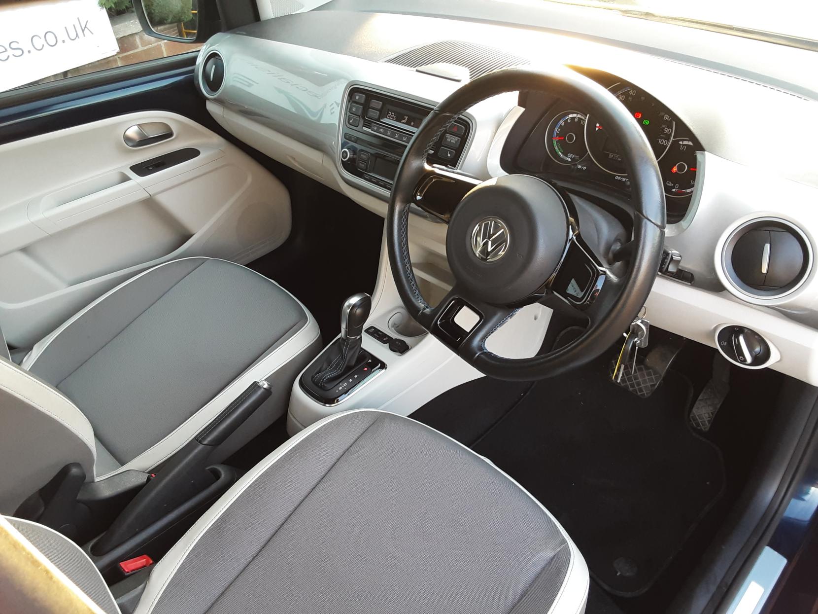 Volkswagen e-up! 18.7kWh e-up! Hatchback 5dr Electric Auto (82 ps)