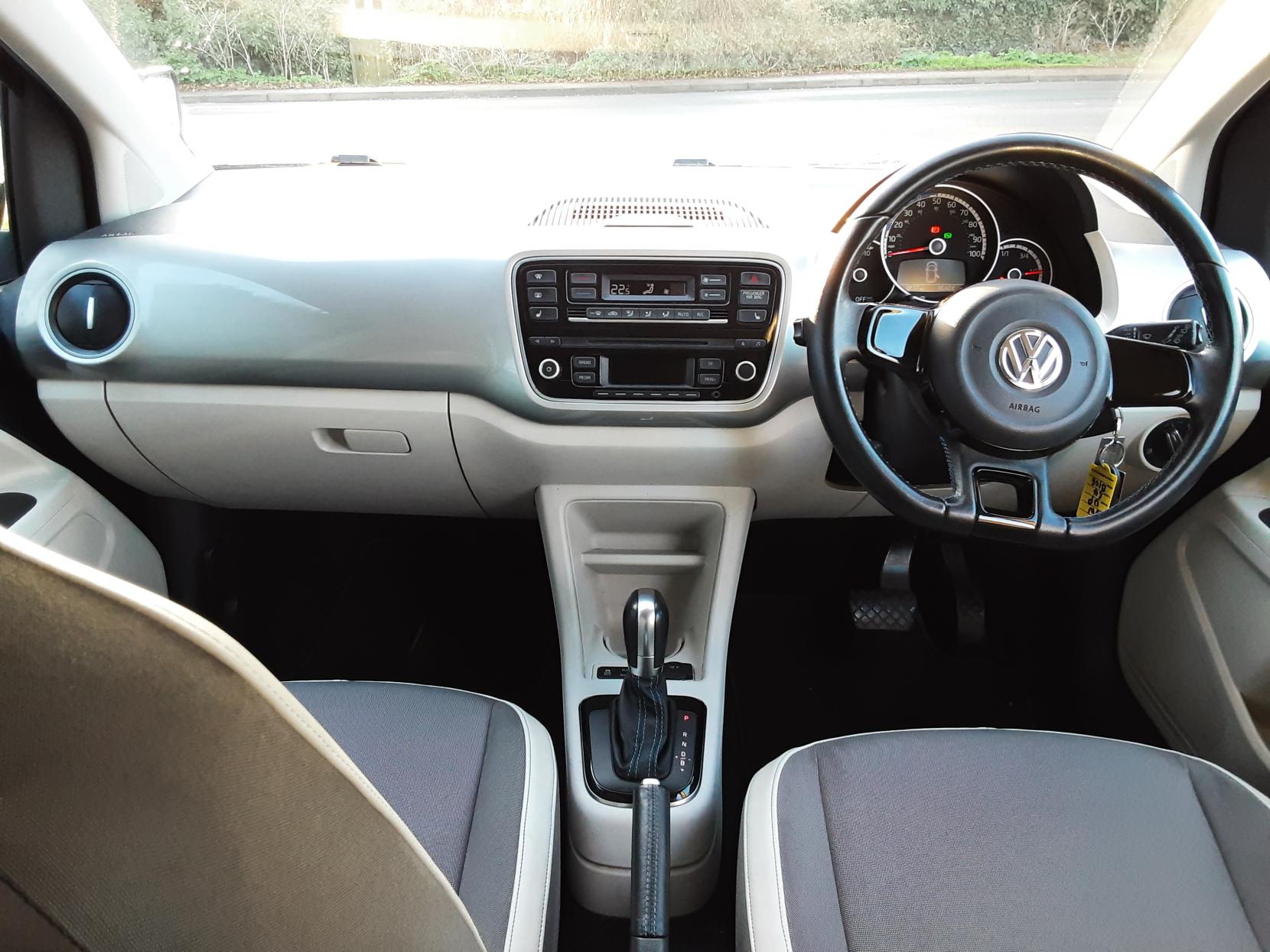 Volkswagen e-up! 18.7kWh e-up! Hatchback 5dr Electric Auto (82 ps)