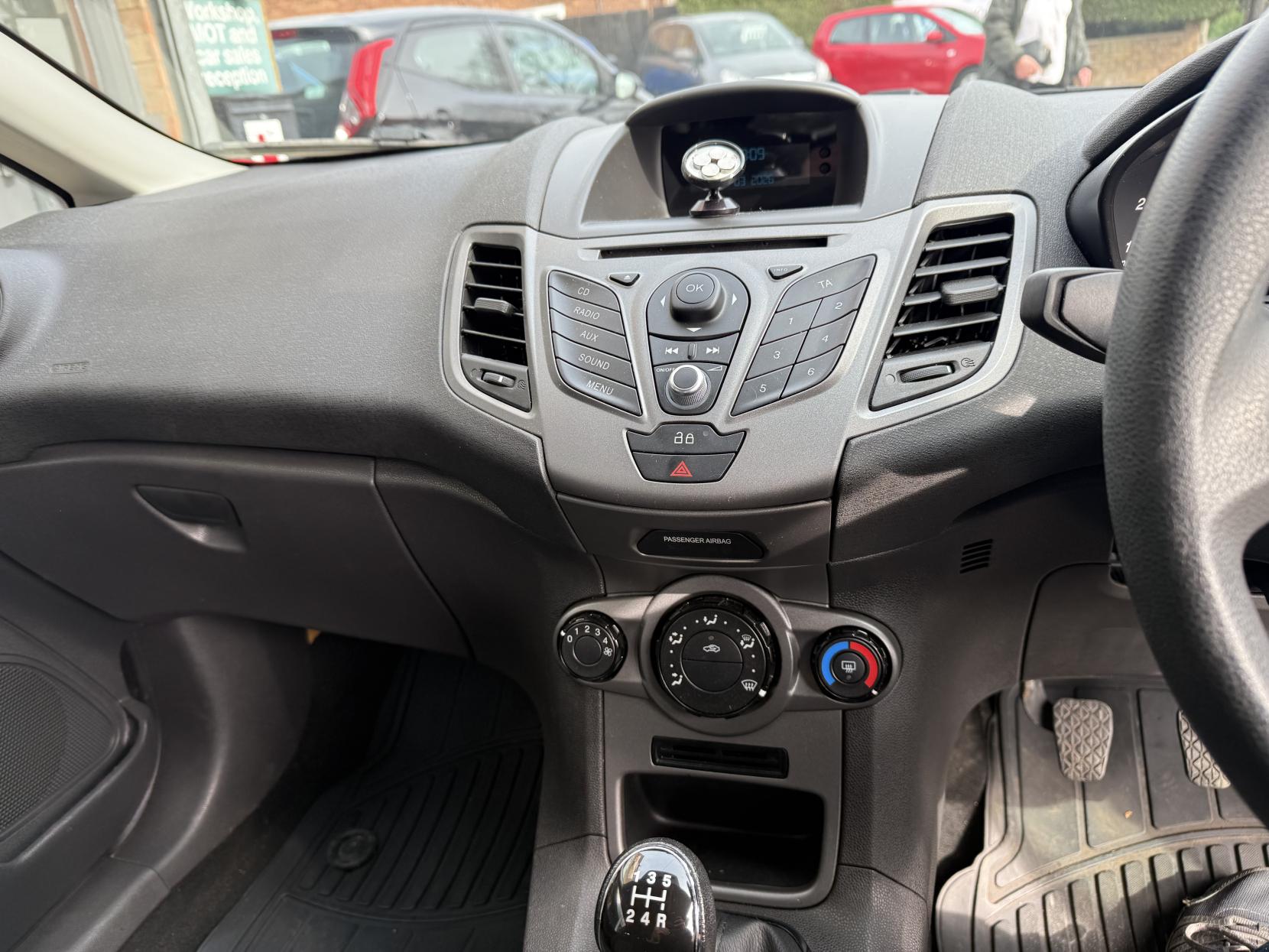 Ford Fiesta 1.25 Studio Hatchback 3dr Petrol Manual Euro 5 (60 ps)